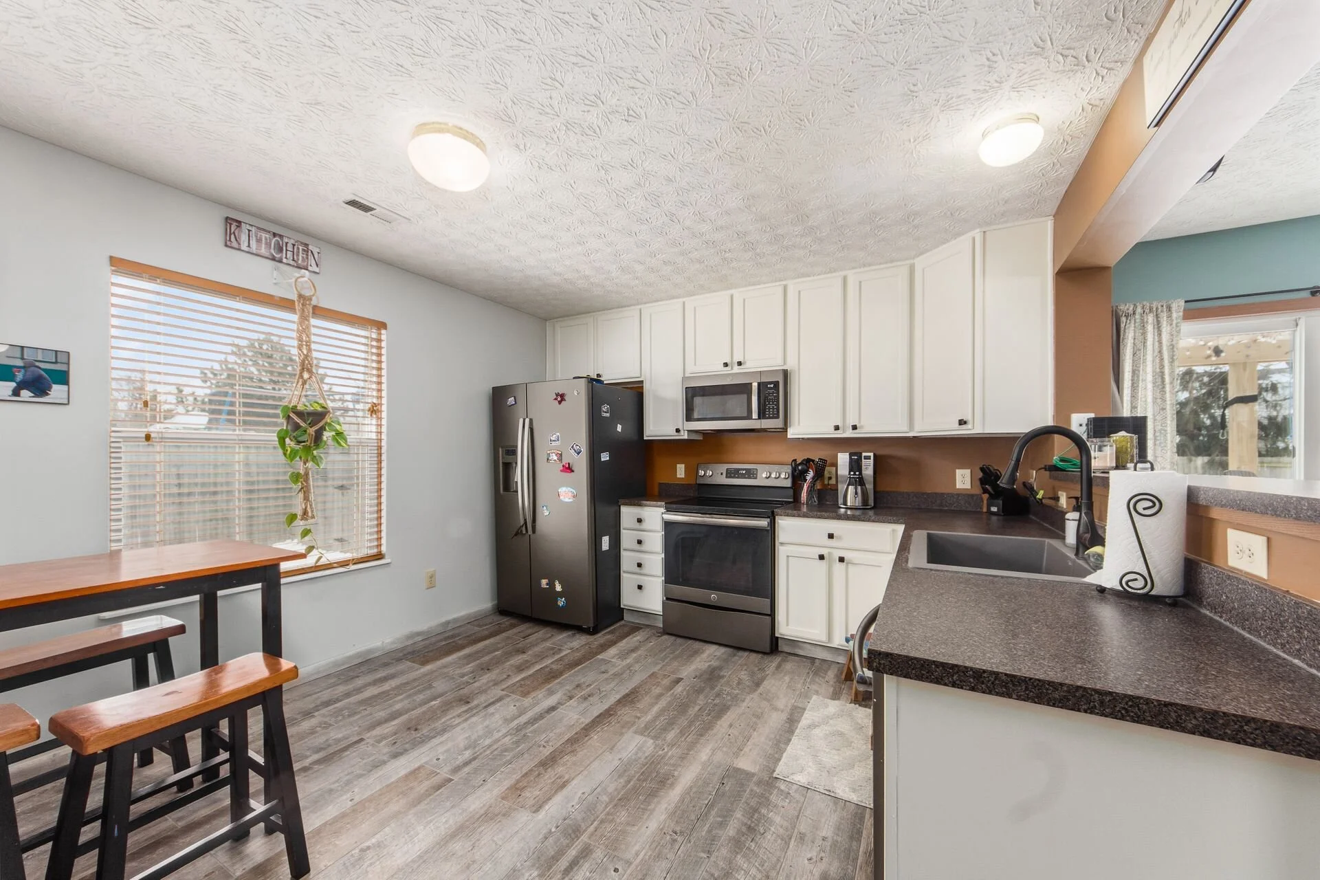 [010] 6201 Nasby Dr, Galloway, .jpg