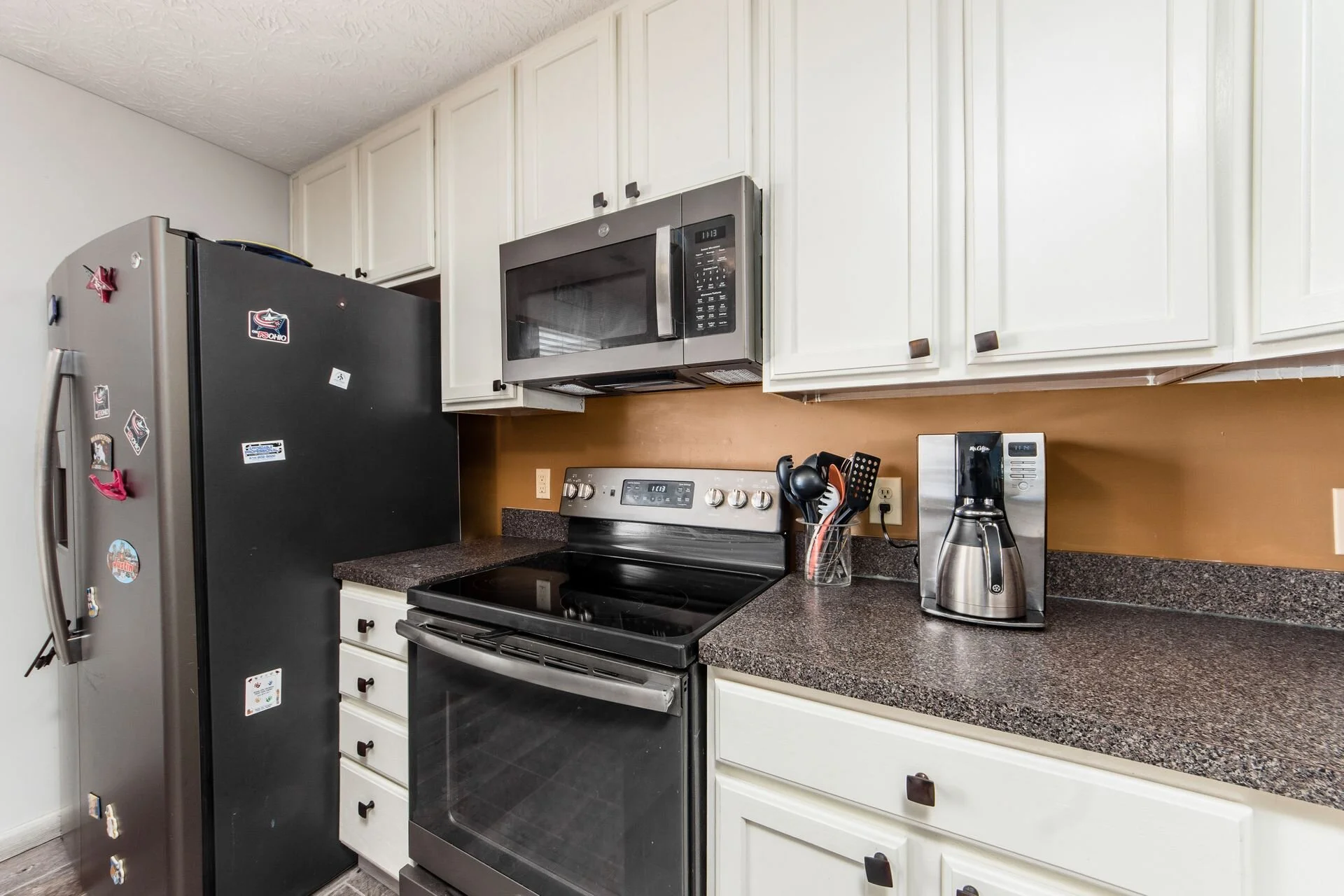 [014] 6201 Nasby Dr, Galloway, .jpg