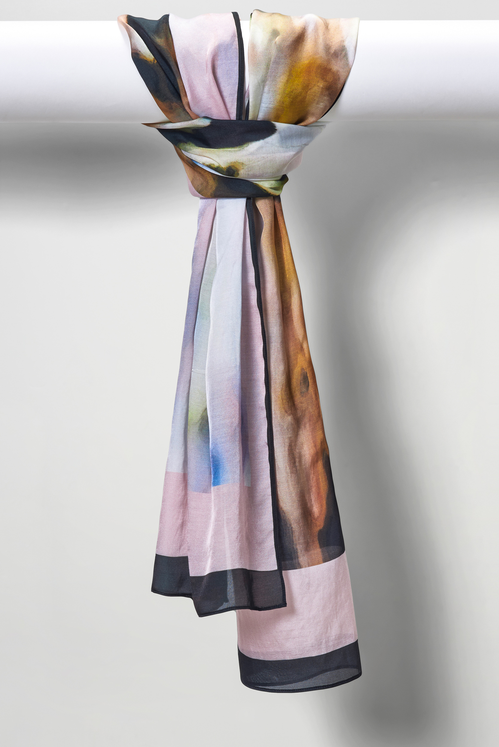 Gentle_Bloom_Scarf1.jpg