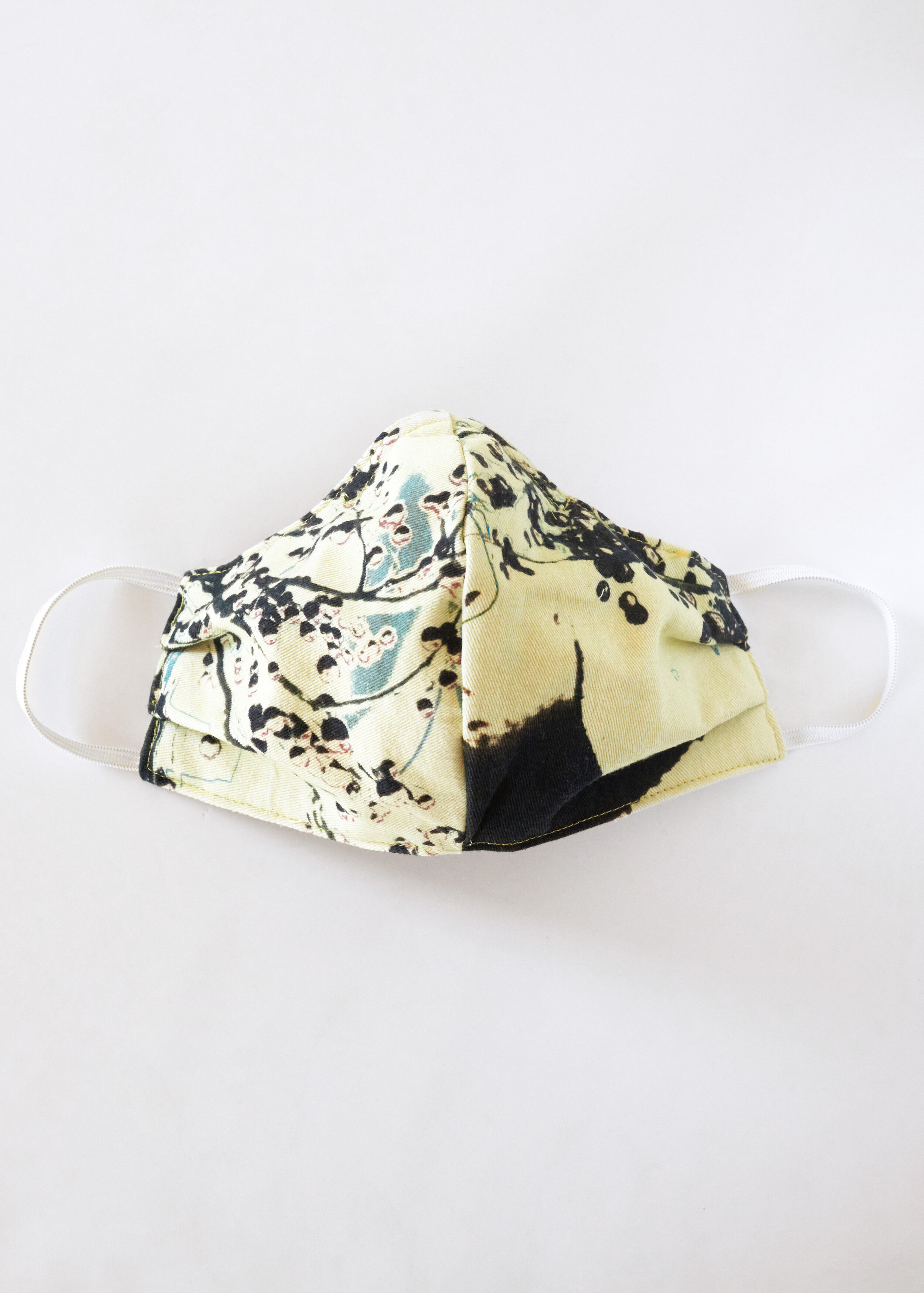 LJ Face Masks_Tableair-aubergine-and-TBD.jpg