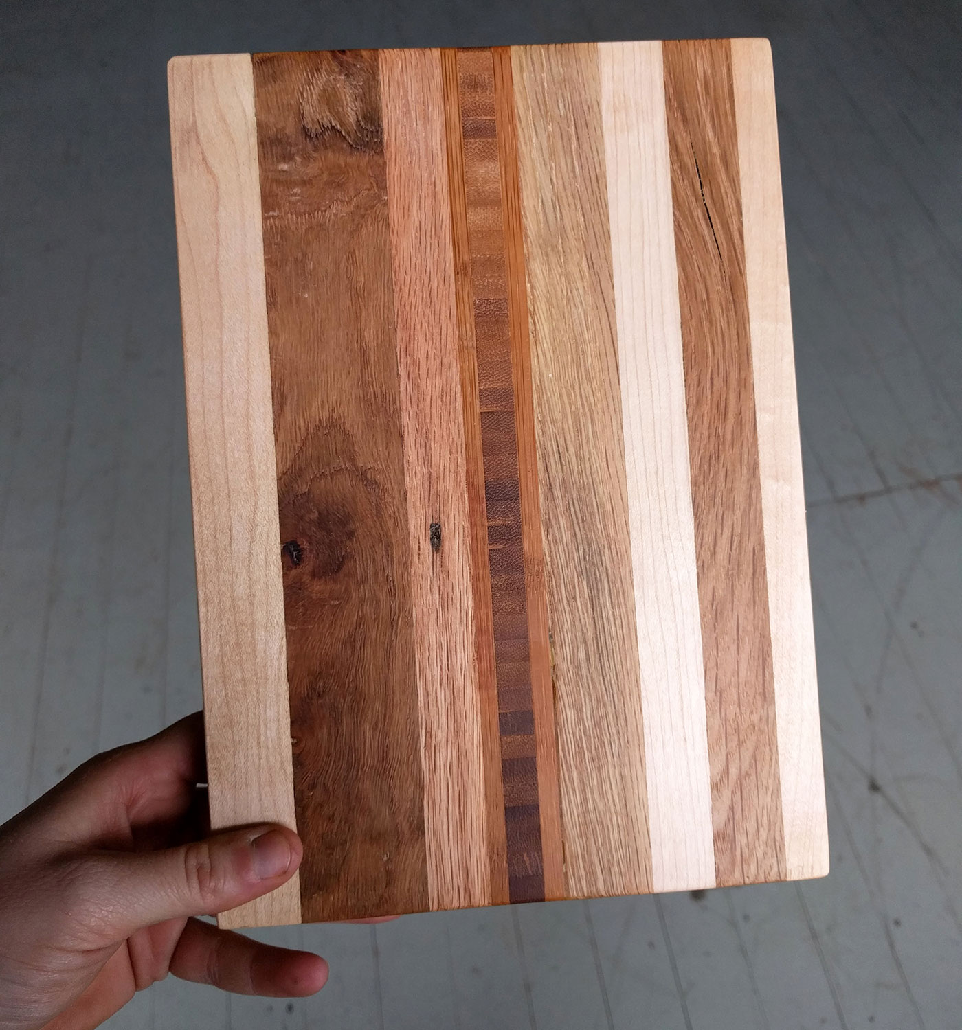 Hardwood-Remnant-Cutting-Board-1.jpg