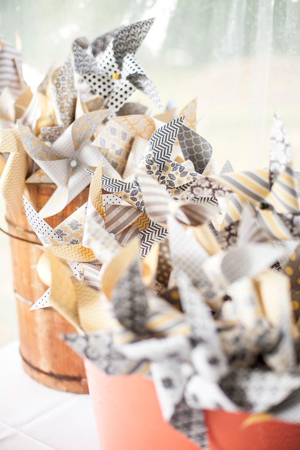 Pinwheel-Wedding-Favors.jpg