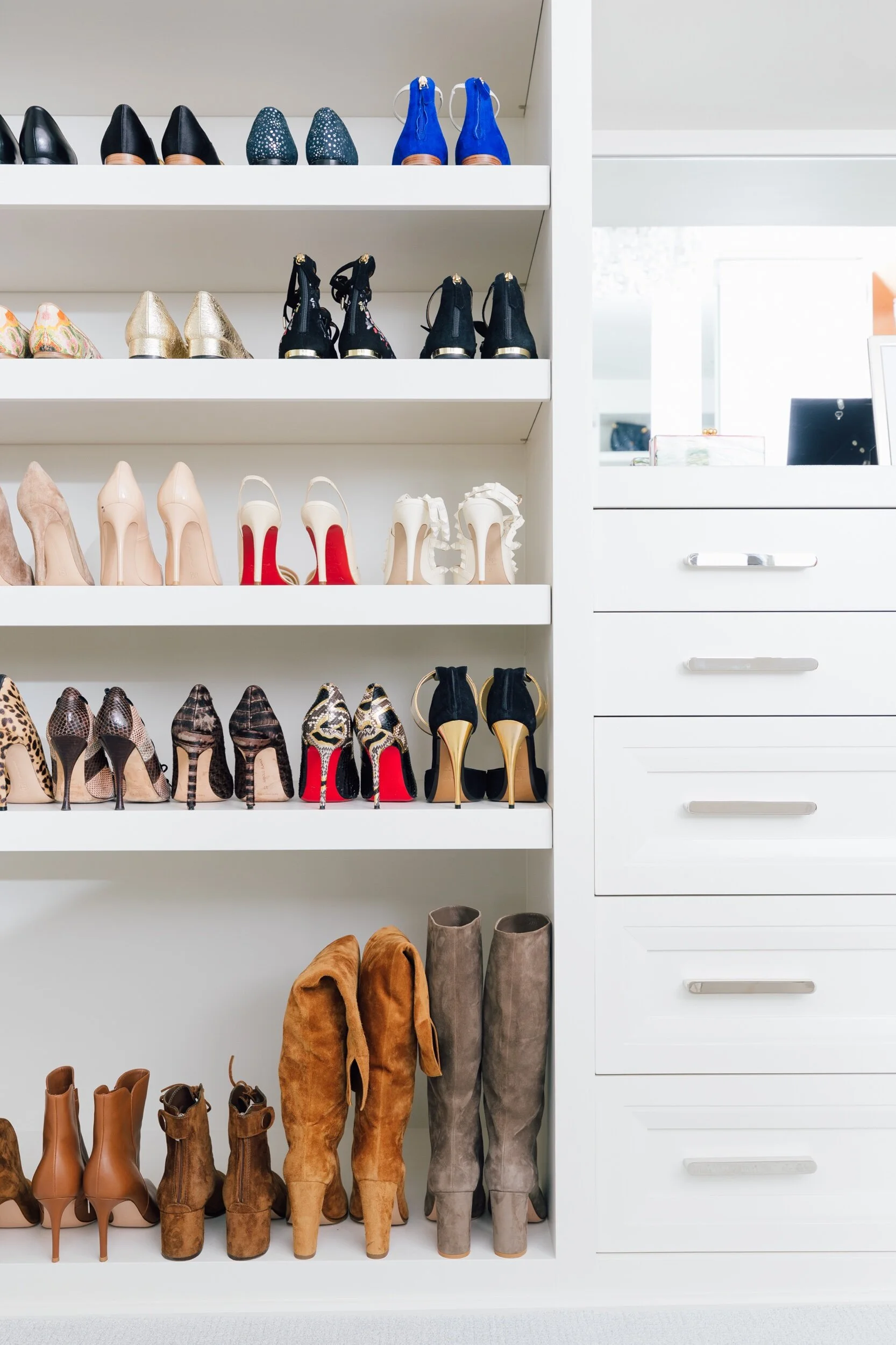 Closet Organization Tips from the Pros
