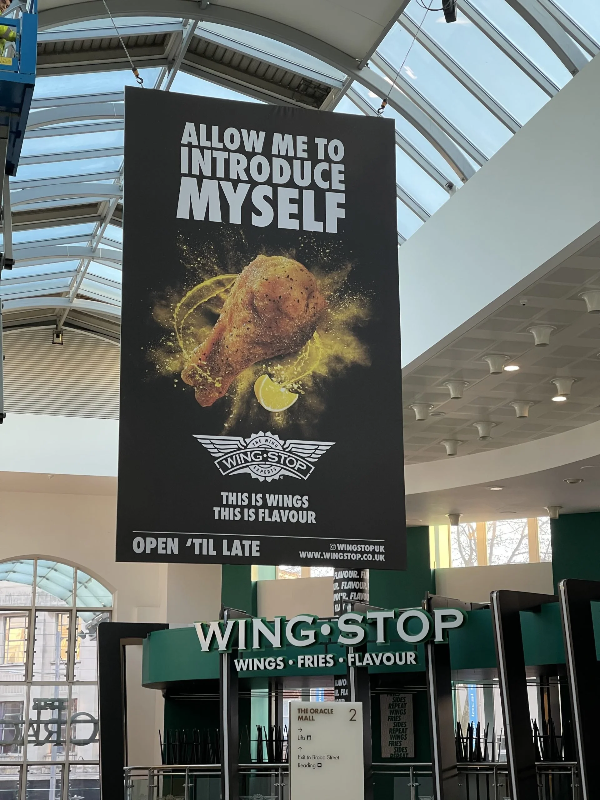 USING IMPACTFUL PRINT GRAPHICS IN POINT OF SALE RETAIL DISPLAYS