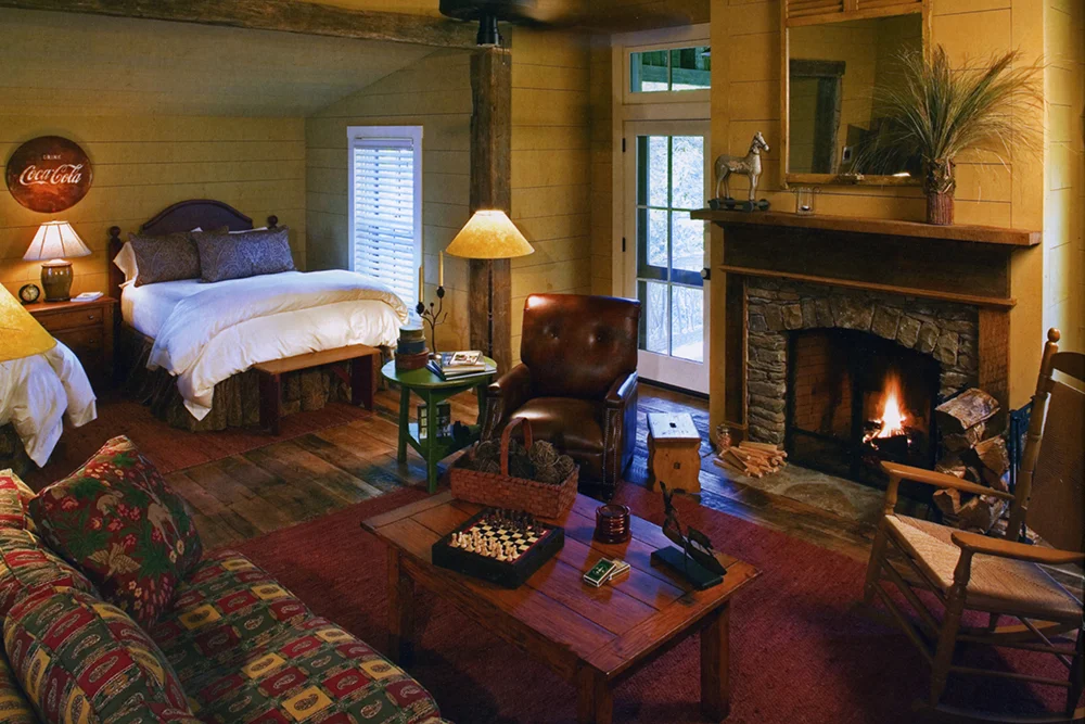 BEDROOM SUITE.jpg