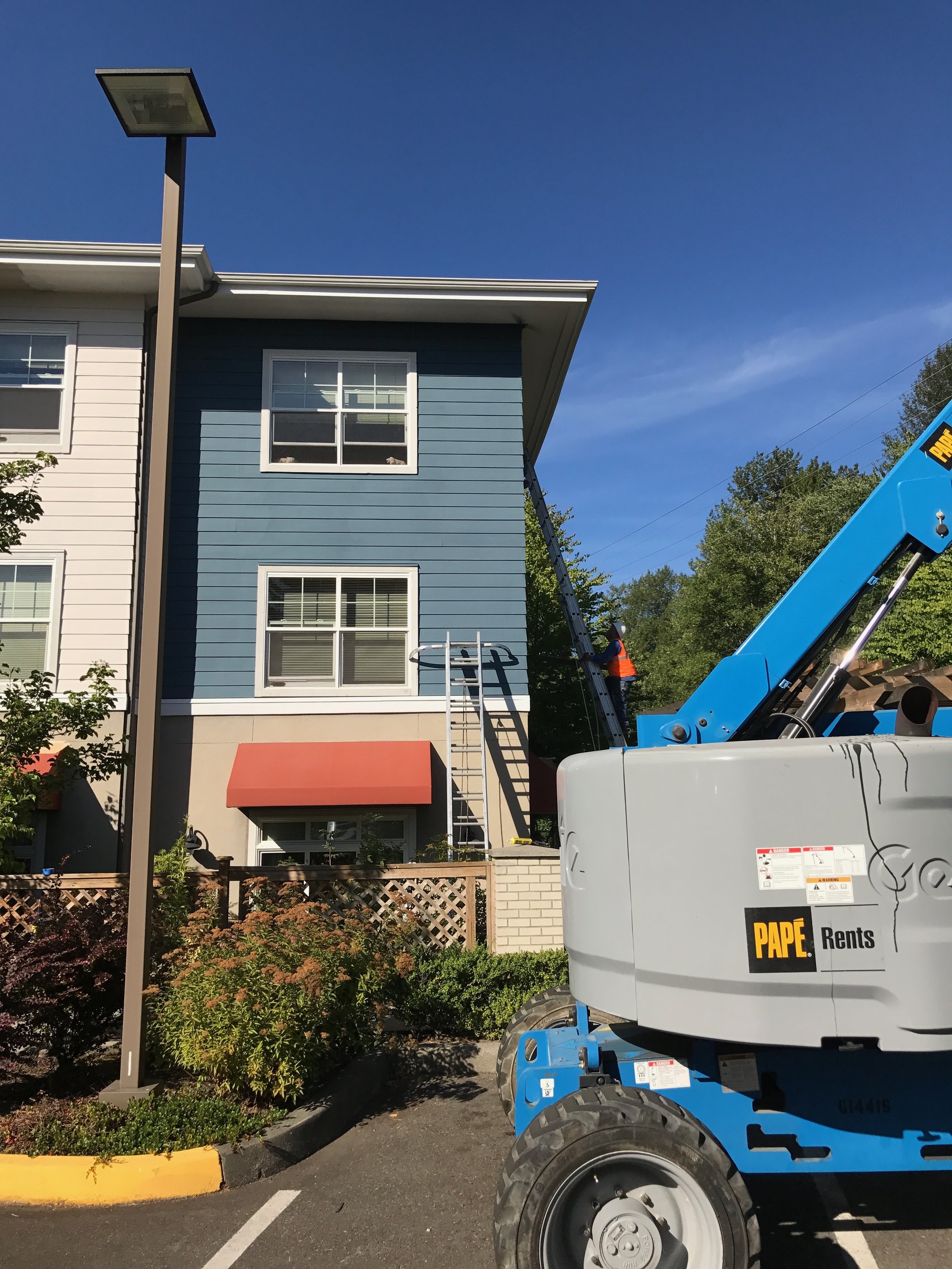 Exterior Pressure Wash & Paint