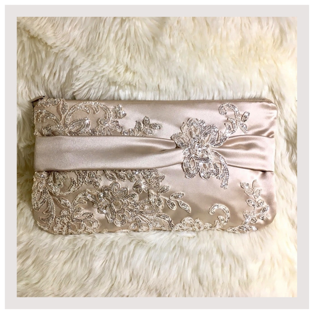 champagne bride clutch purse.jpg