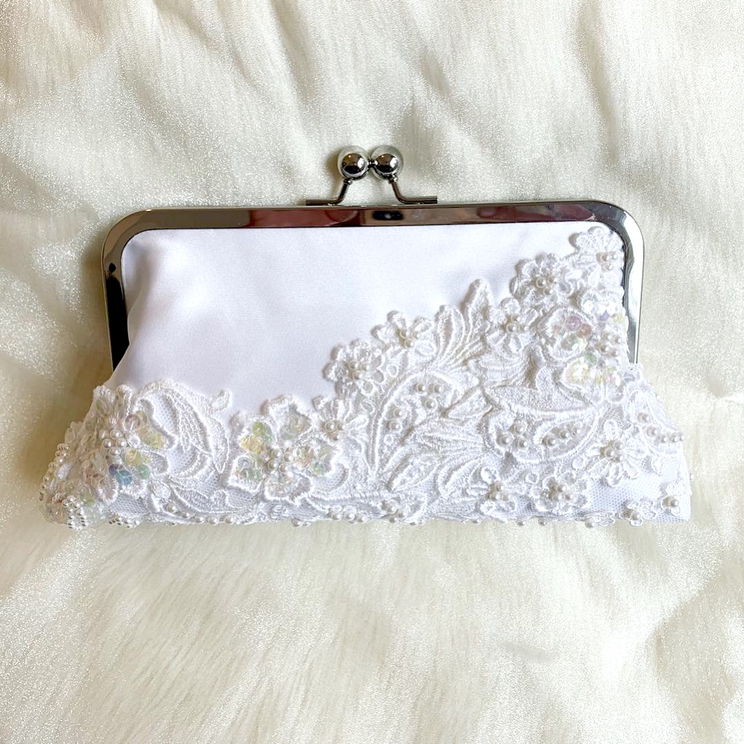 white wedding lace clutch purse.jpg