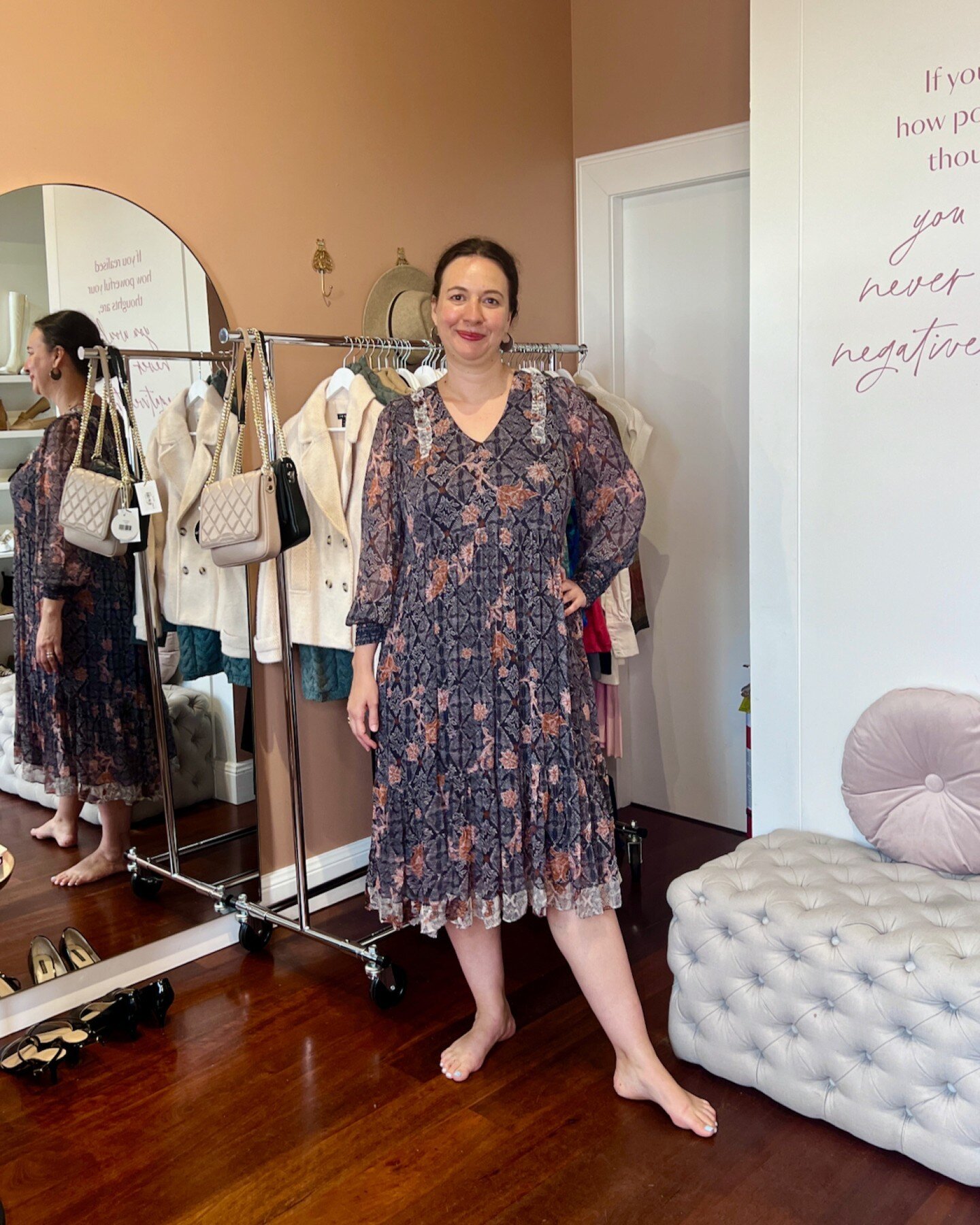 Jen had Steph in mind when she ordered from our new label Loobie's Story 💃🏼

Steph usually works happily behind the camera, but she she was very happy to allow Jen to perform her styling magic on her.

Dress: Fearless Dress by Loobie's Story
Jacket