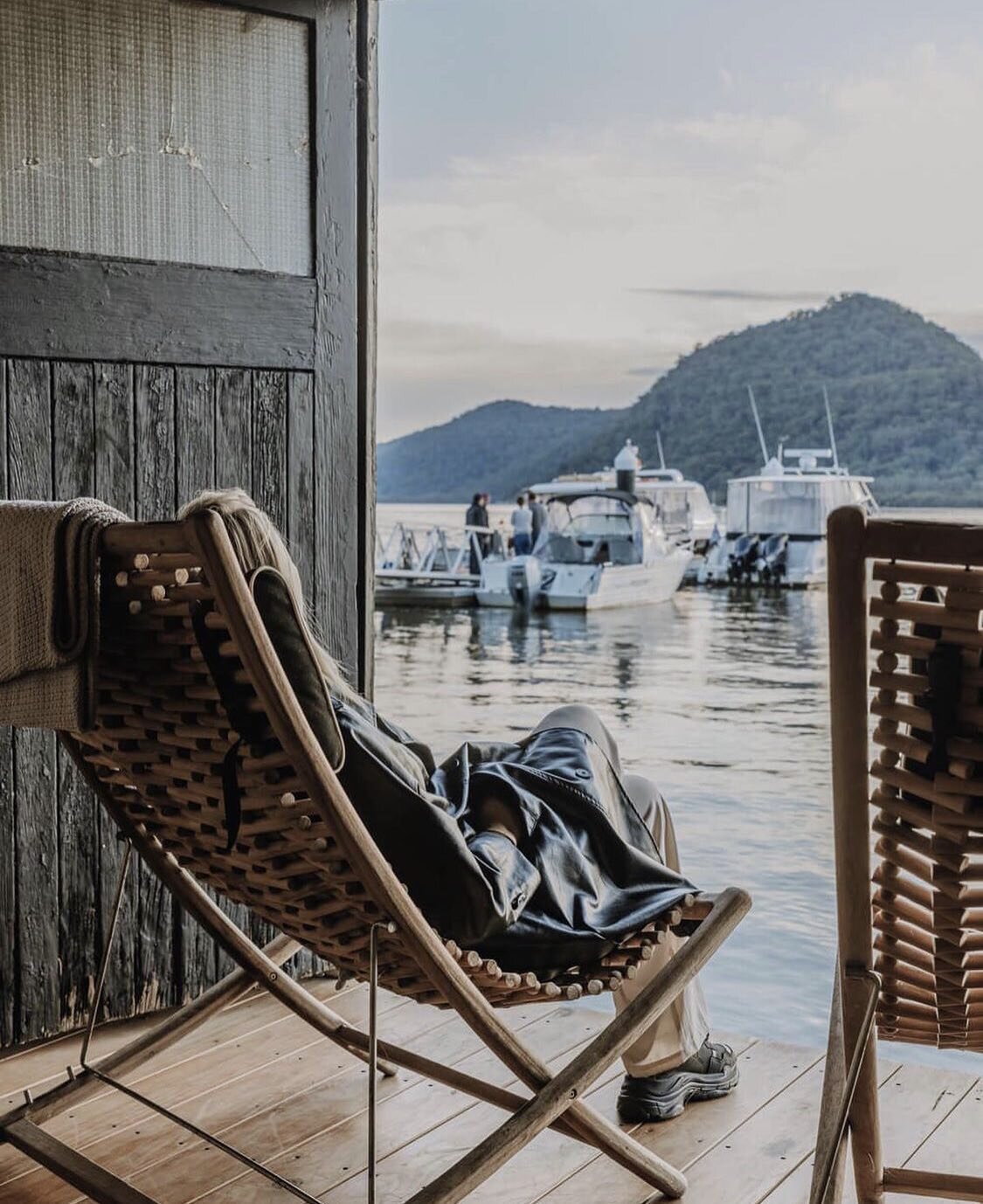 What a lovely place to slide into the weekend&hellip;. 
Hope you have a good one, wherever 🌎 you may be!

#marramarralodge #pittwater #pittwaterlife #nswcoast #australia