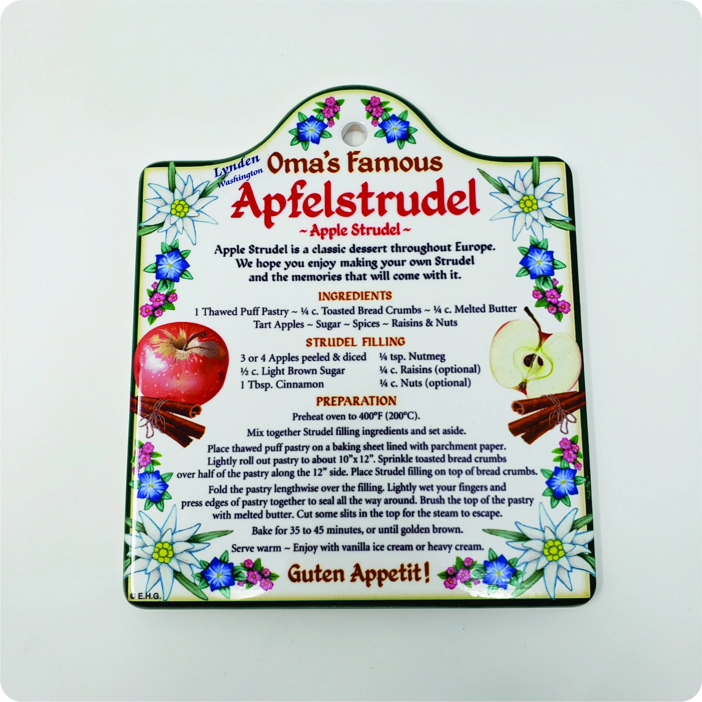 DT4906 Apfelstruder Porcelain Cheeseboard.jpg