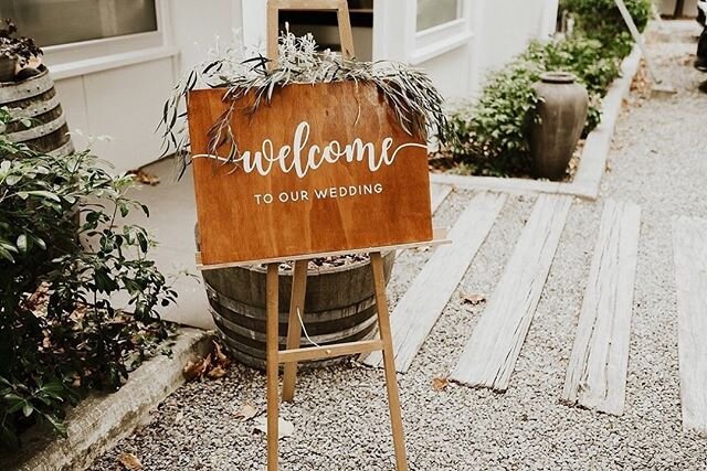 The loveliest details at the wedding of Christina + Callum - captured by the wonderful @patina_photo 📷 ⠀⠀ Hire + signage @madelovelyhire
Florals @meganflowersby 💐
Venue @coneywines 🍇
