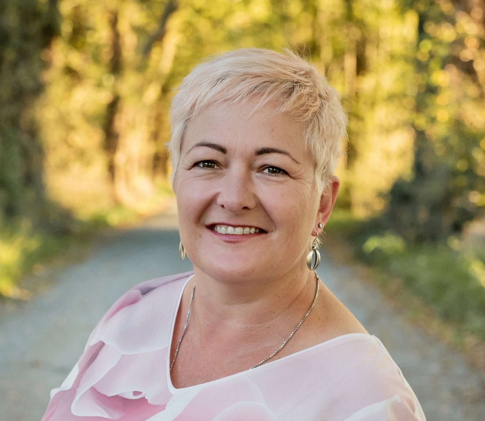  Lisa Cornelissen Celebrant