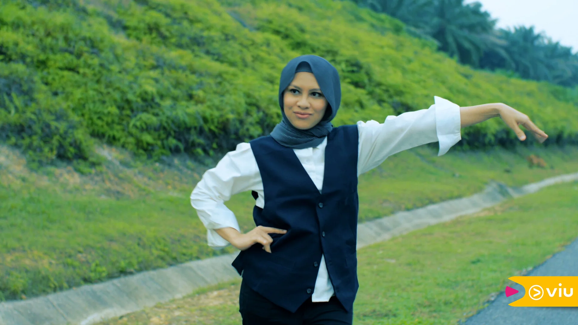 Jihan Musa Bags  “Best Comedy Performance” in the Asian Academy Creative Awards for her Performance in Viu’s Keluarga Baha Don