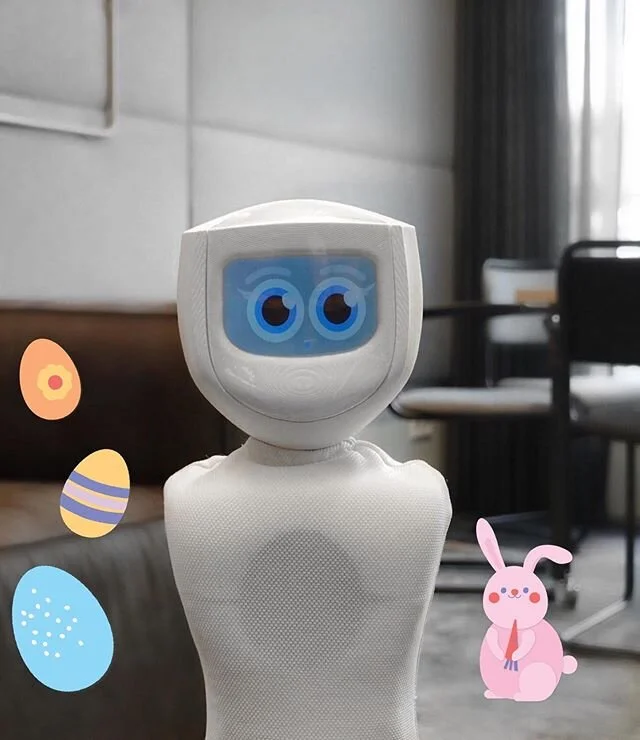 Have an egg-cellent Easter everybody!🐰🥚⠀
.⠀
.⠀
.⠀
#alicecares #socialrobotics #deloittedigital #vuamsterdam #robot #easter #robotsofinstagram