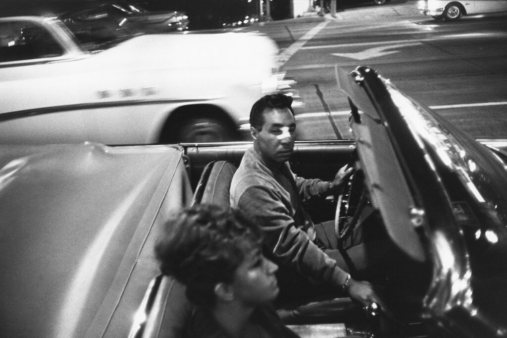 Garry_Winogrand_On_the_Road_001.jpg