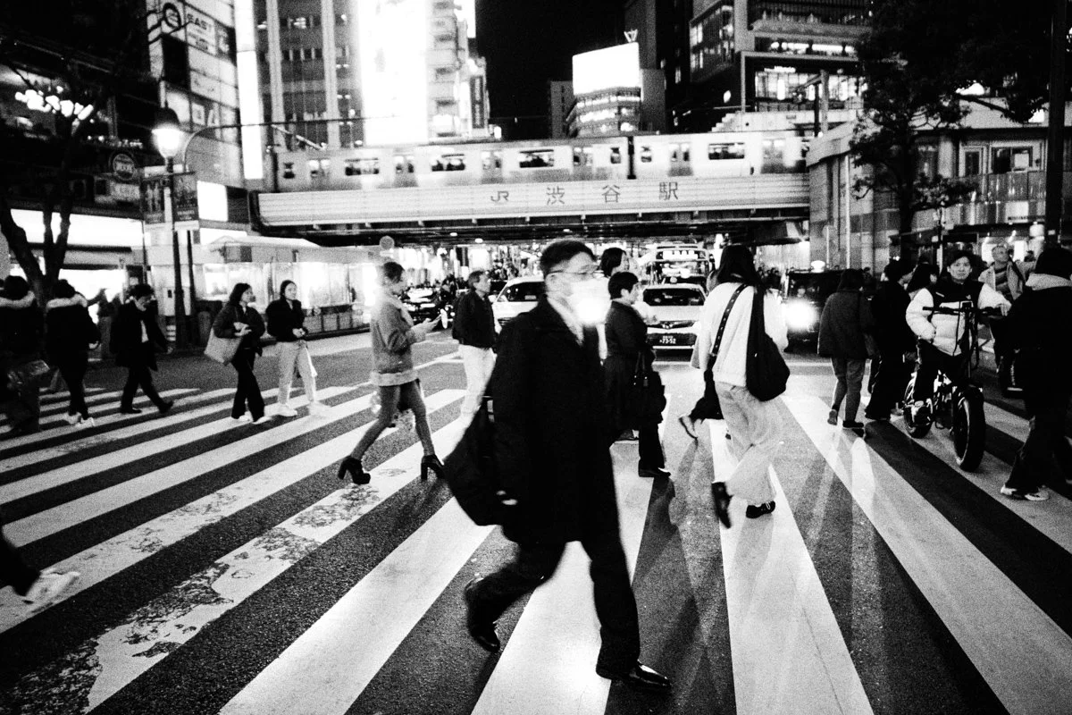  Shibuya, Tokyo    |     Contax G2 | Carl Zeiss 21mm/2.8 | Kentmere 400 