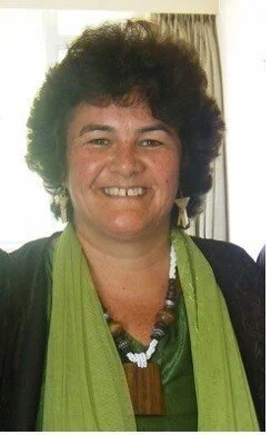 Te Oro Tapu Waiata - Nā Kataraina Pipi