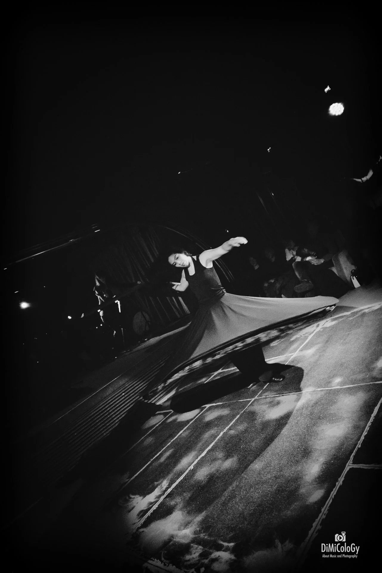 b&w music