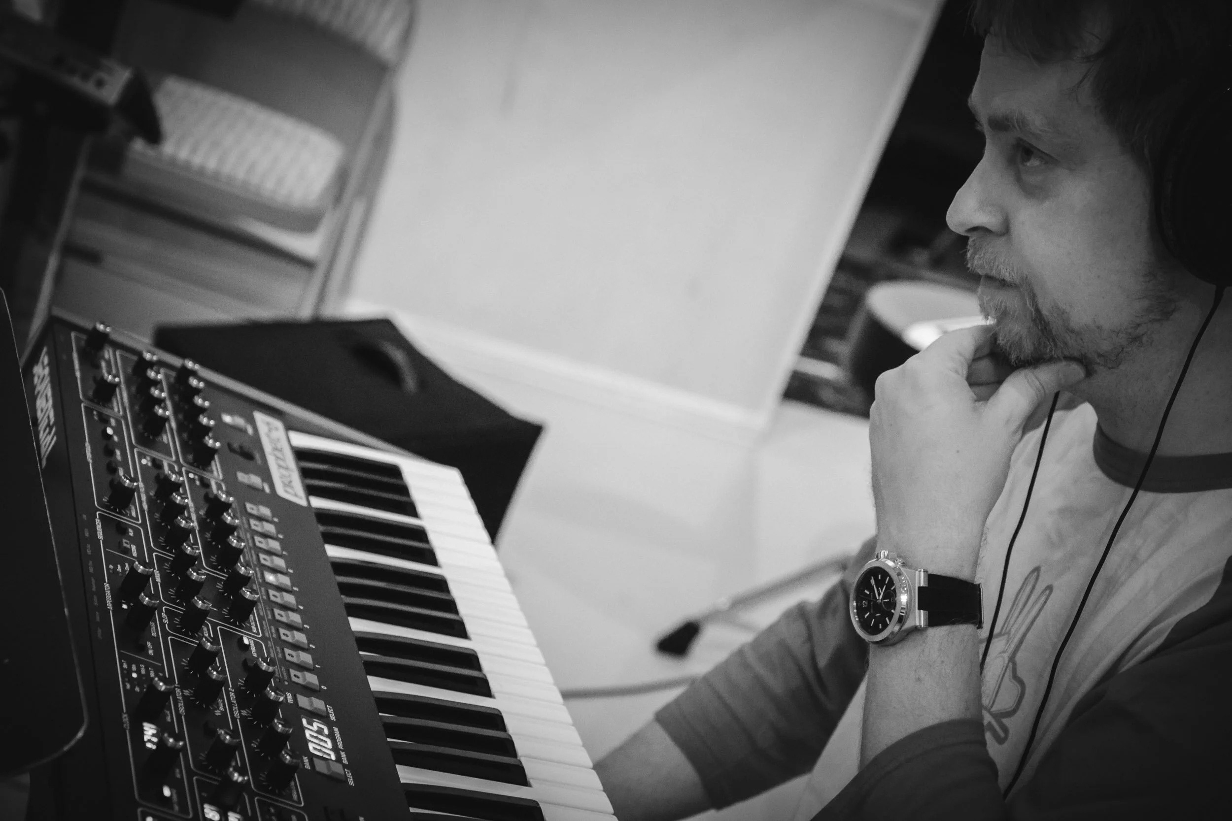 DiMiCoLoGy-TRICKSTER - The Sky Below - Session BW-4603.jpg