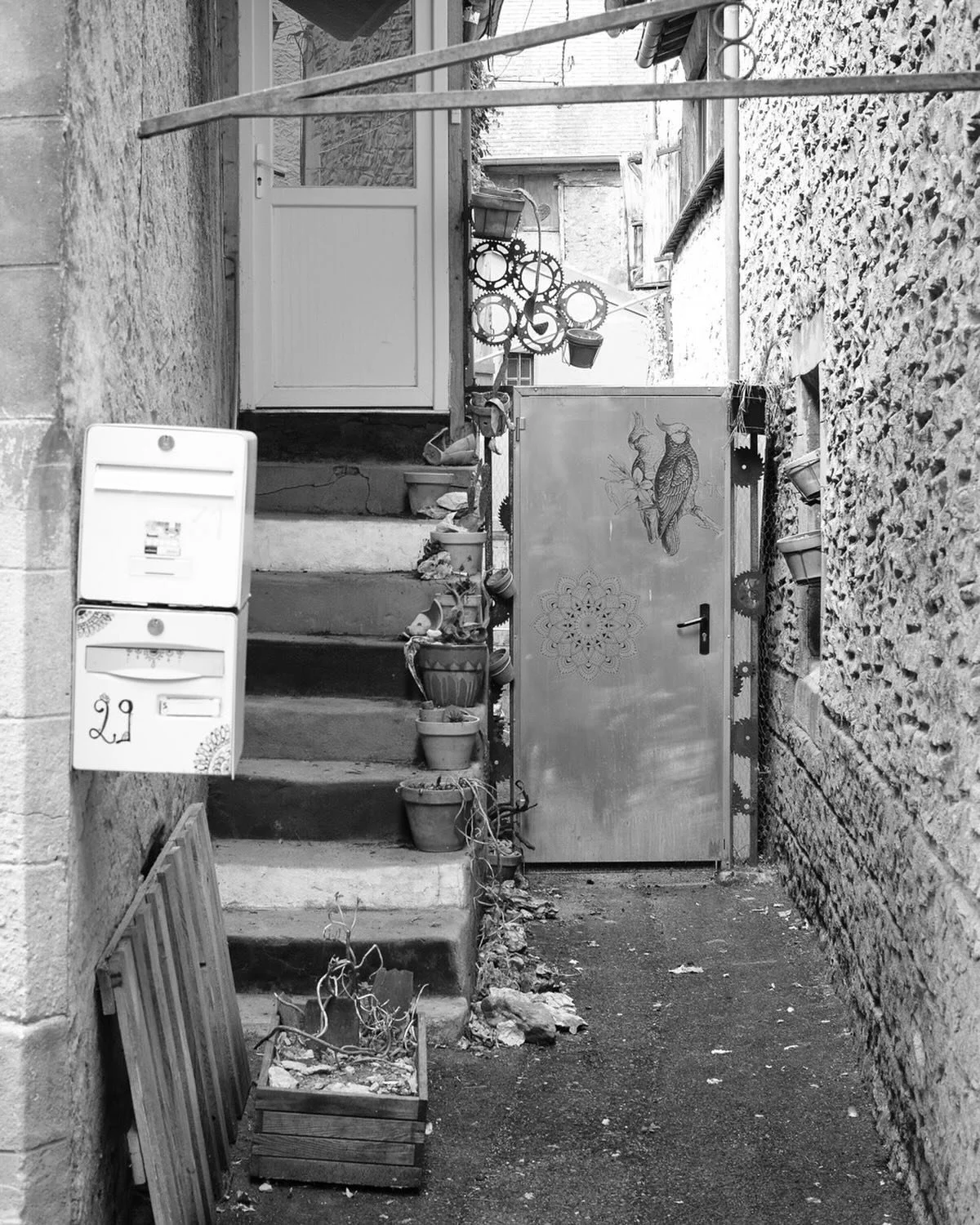 This ain&rsquo;t pretty. It&rsquo;s better &mdash; it&rsquo;s real.

#UrbanGrit #RawStreets #StreetTexture #WabiSabi 
#RealNotPerfect #StreetPhotography #FoundBeauty #VisualPoetry 
#Dimicology #FranceStreets #BWStreetPhotography #EverydayStreet 
#Rou