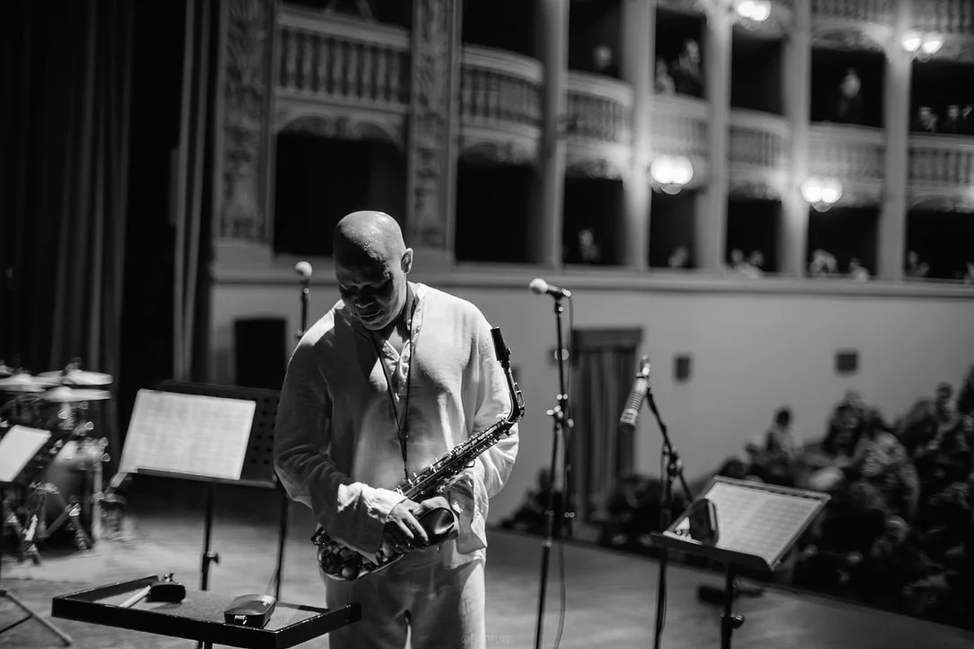 MetJazz 2026 | Steve Coleman and Five Elements 🎷🌑🇮🇹

A complete visual immersion into the performance at the historic Teatro Metastasio in Prato.

#SteveColeman #FiveElements #MBase #MetJazz #TeatroMetastasio #Prato #JazzArchive #ContemporaryJazz