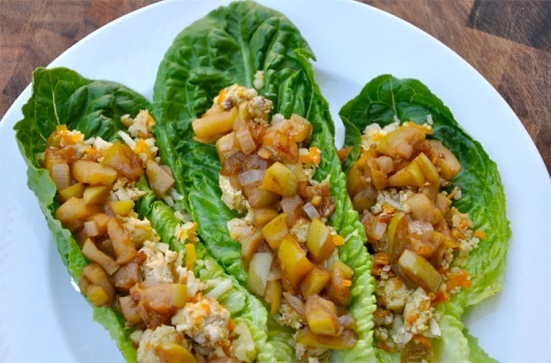 Turkey Lettuce Wraps with Quick Apple Chutney