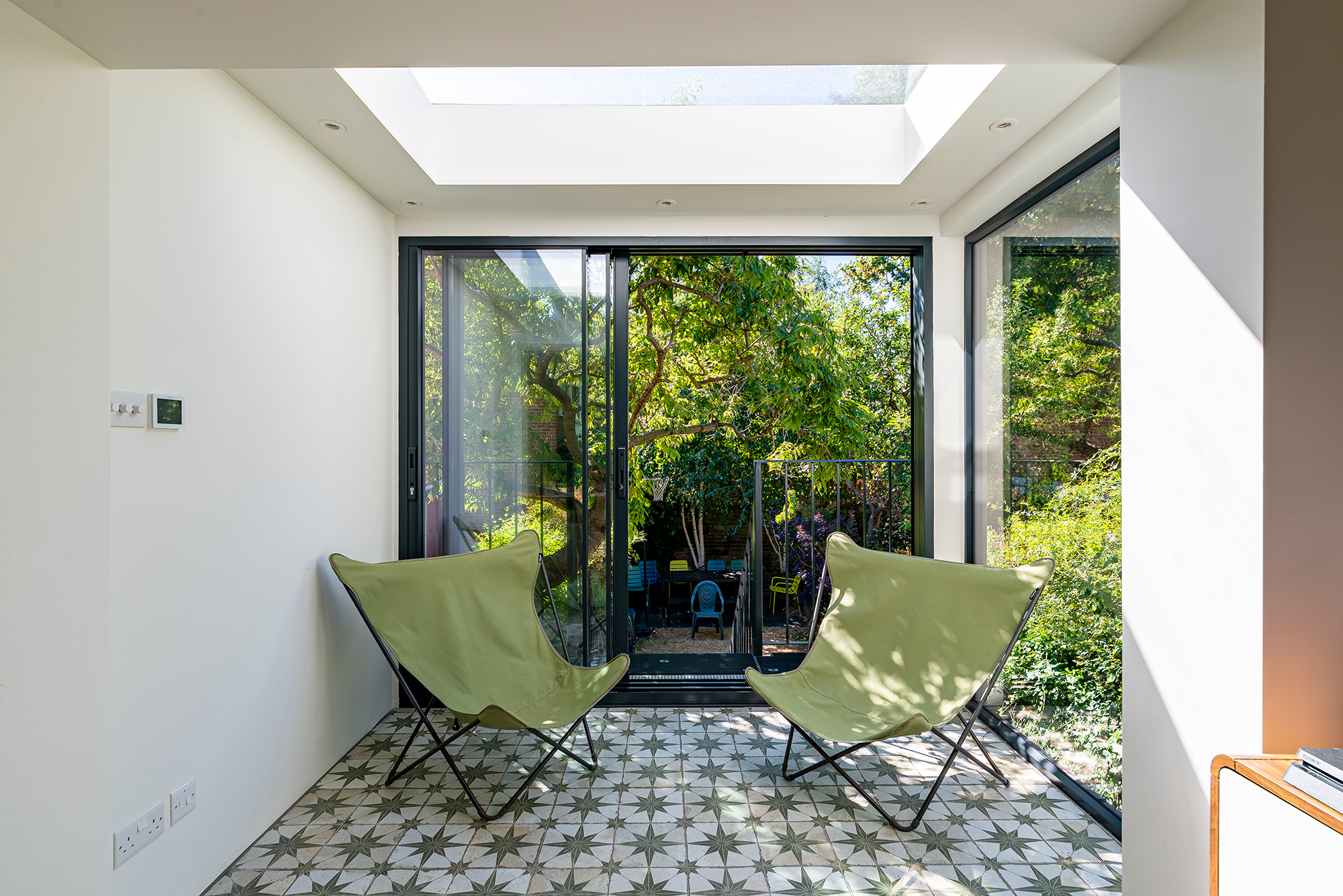 Builders-Team-6-Penshurst-Road-E97DX 4 WEB.png