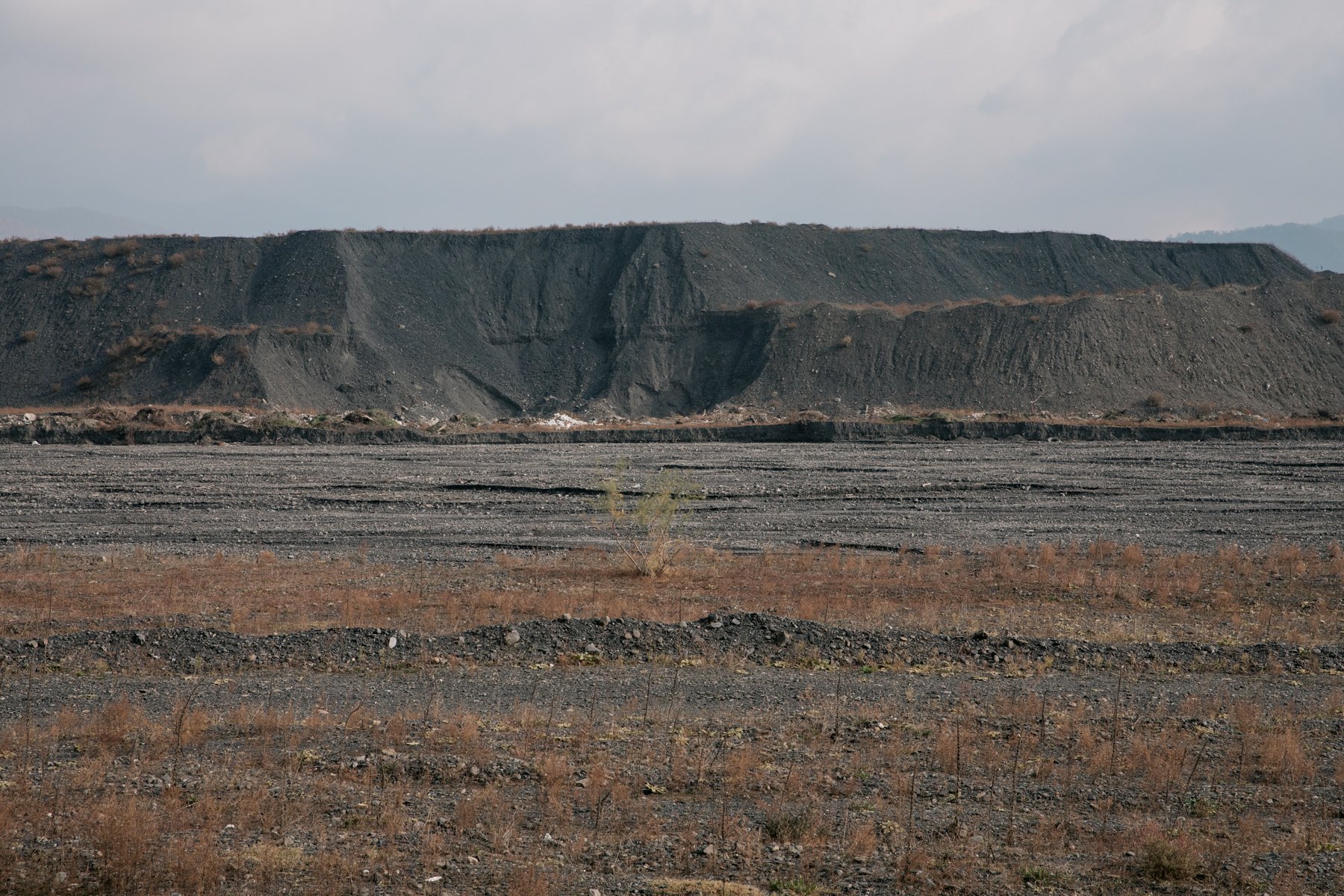  A quarry on the east bank of the Duruji River near Kvareli. Gravel quarrying is a major industry in the region. 