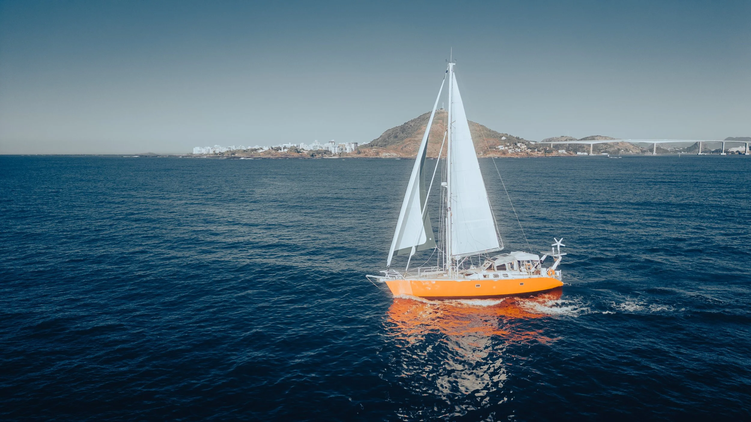 Voilier Navigateur mer calme