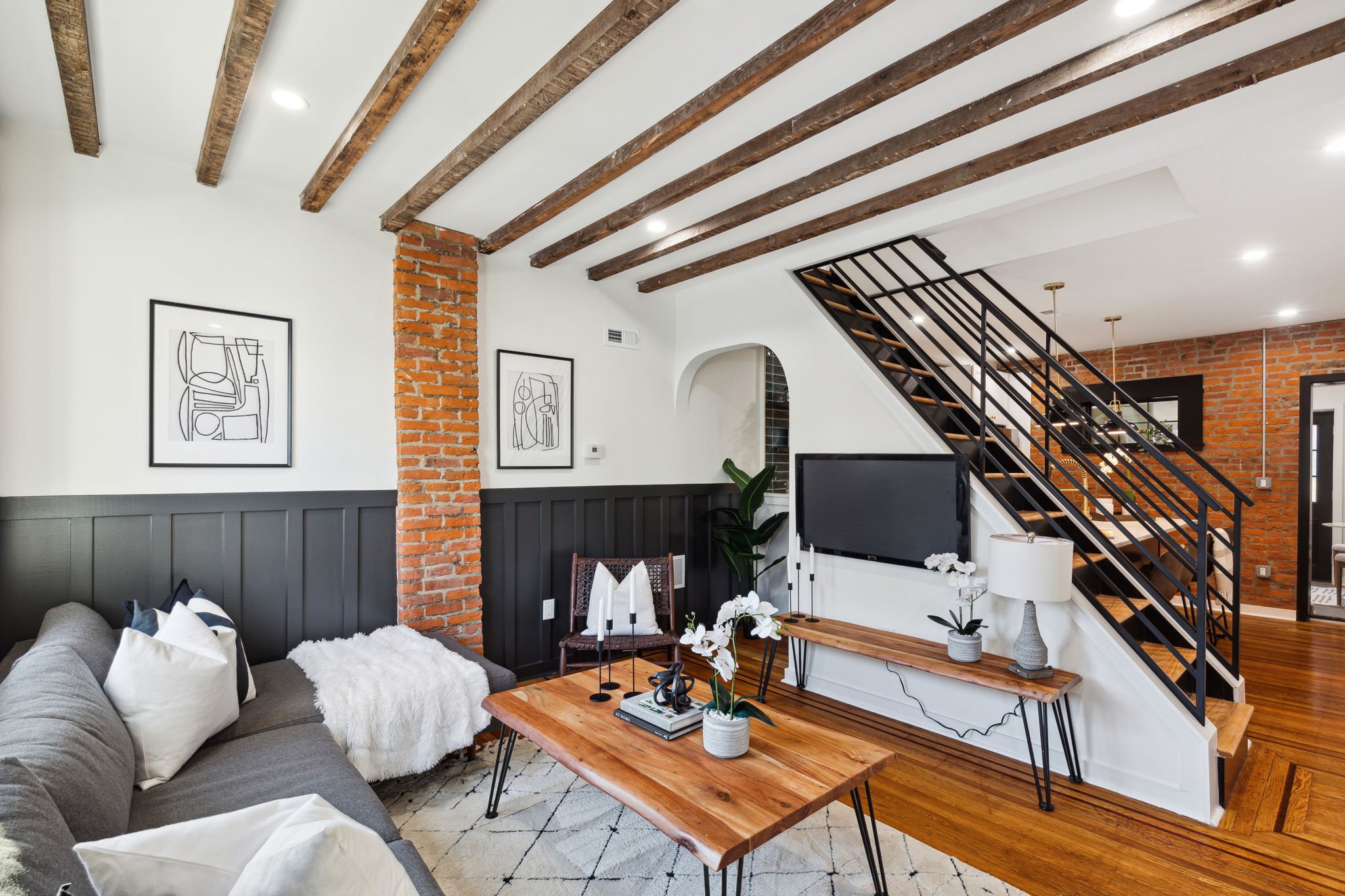 15-web-or-mls-2246-taggert-st.jpg