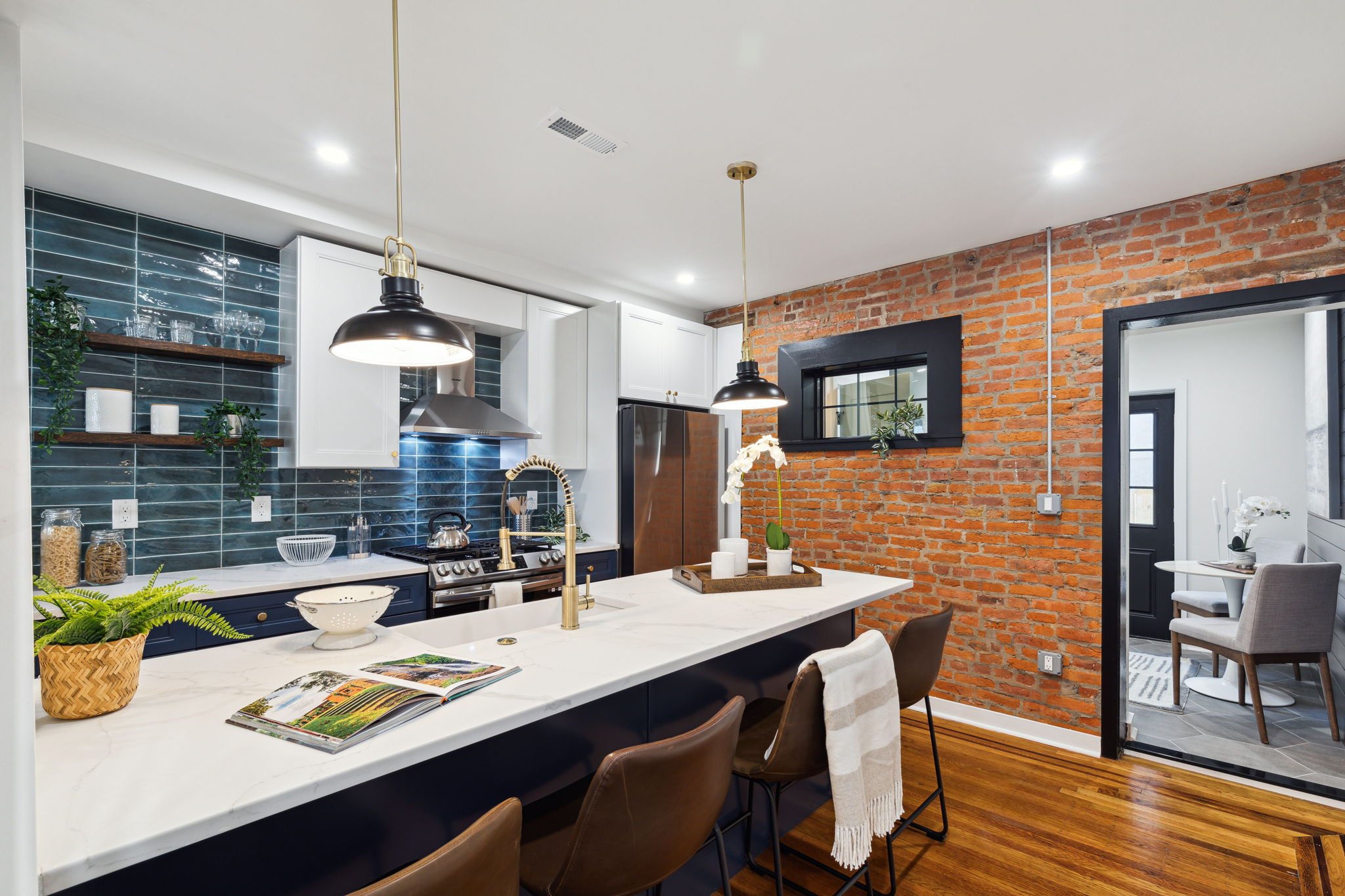 19-web-or-mls-2246-taggert-st.jpg