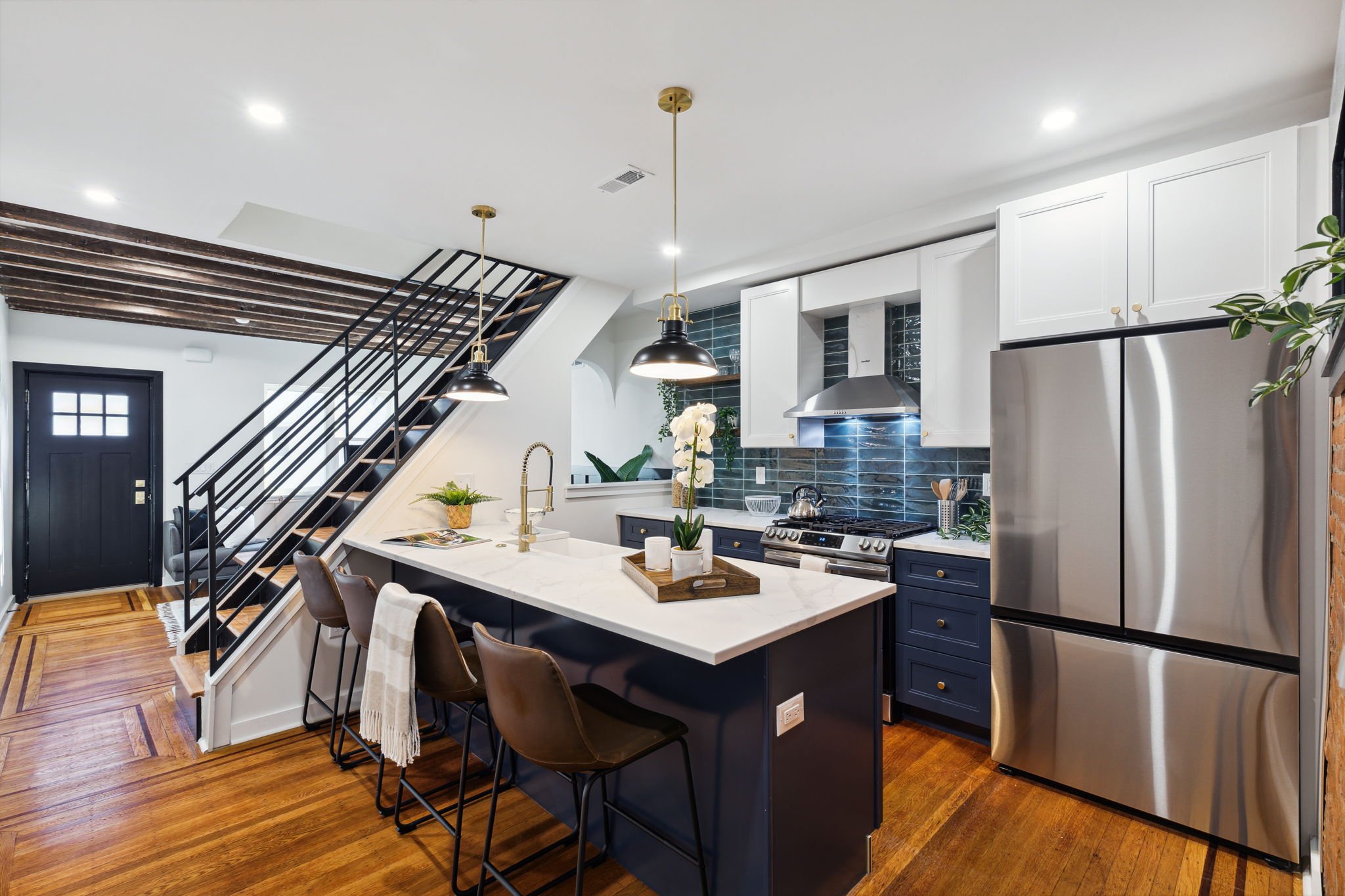 20-web-or-mls-2246-taggert-st.jpg