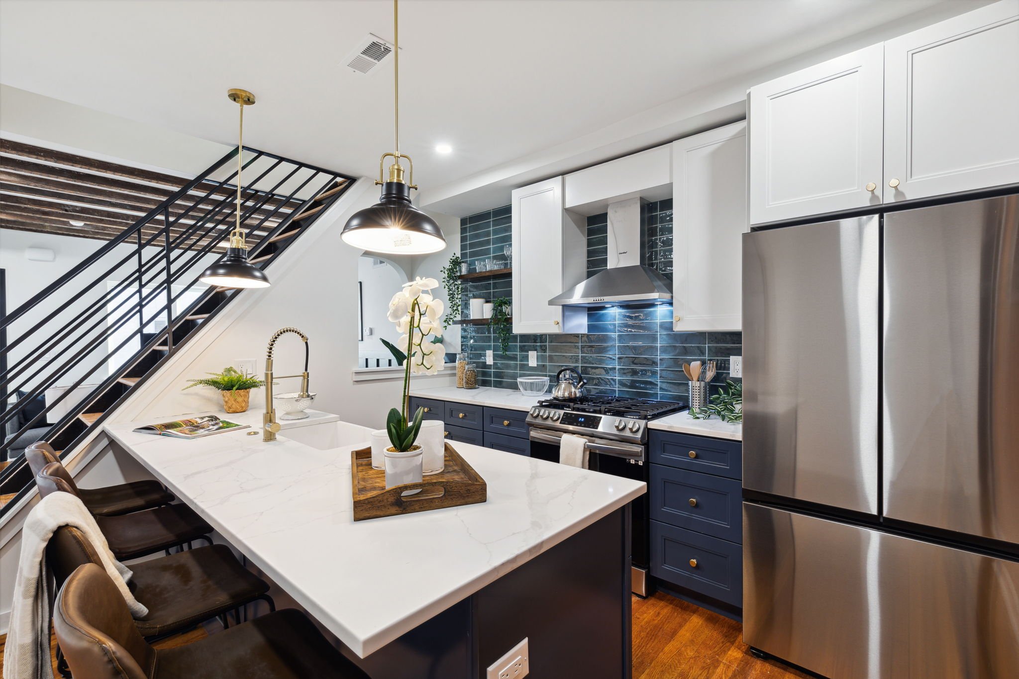 21-web-or-mls-2246-taggert-st.jpg
