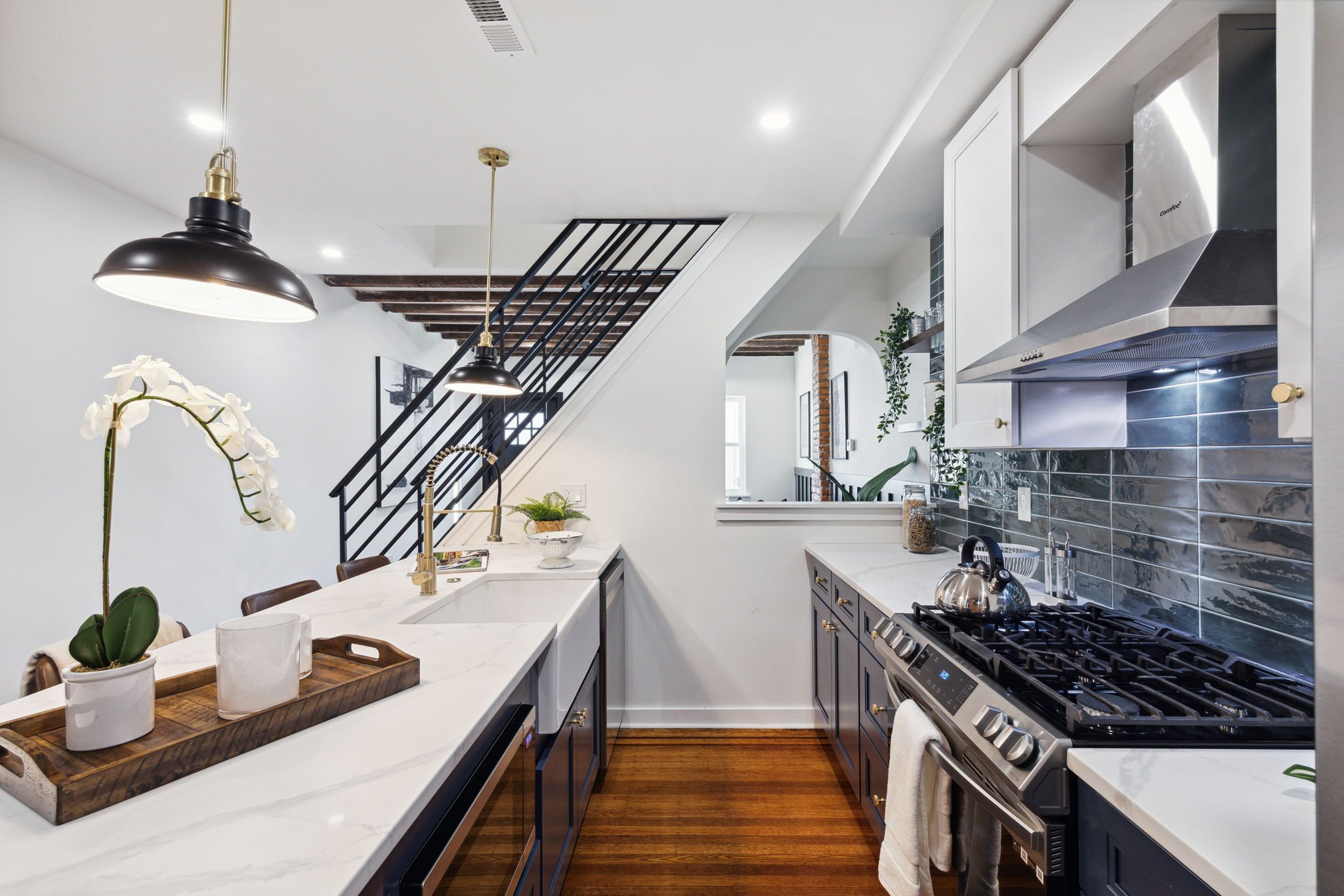 22-web-or-mls-2246-taggert-st.jpg