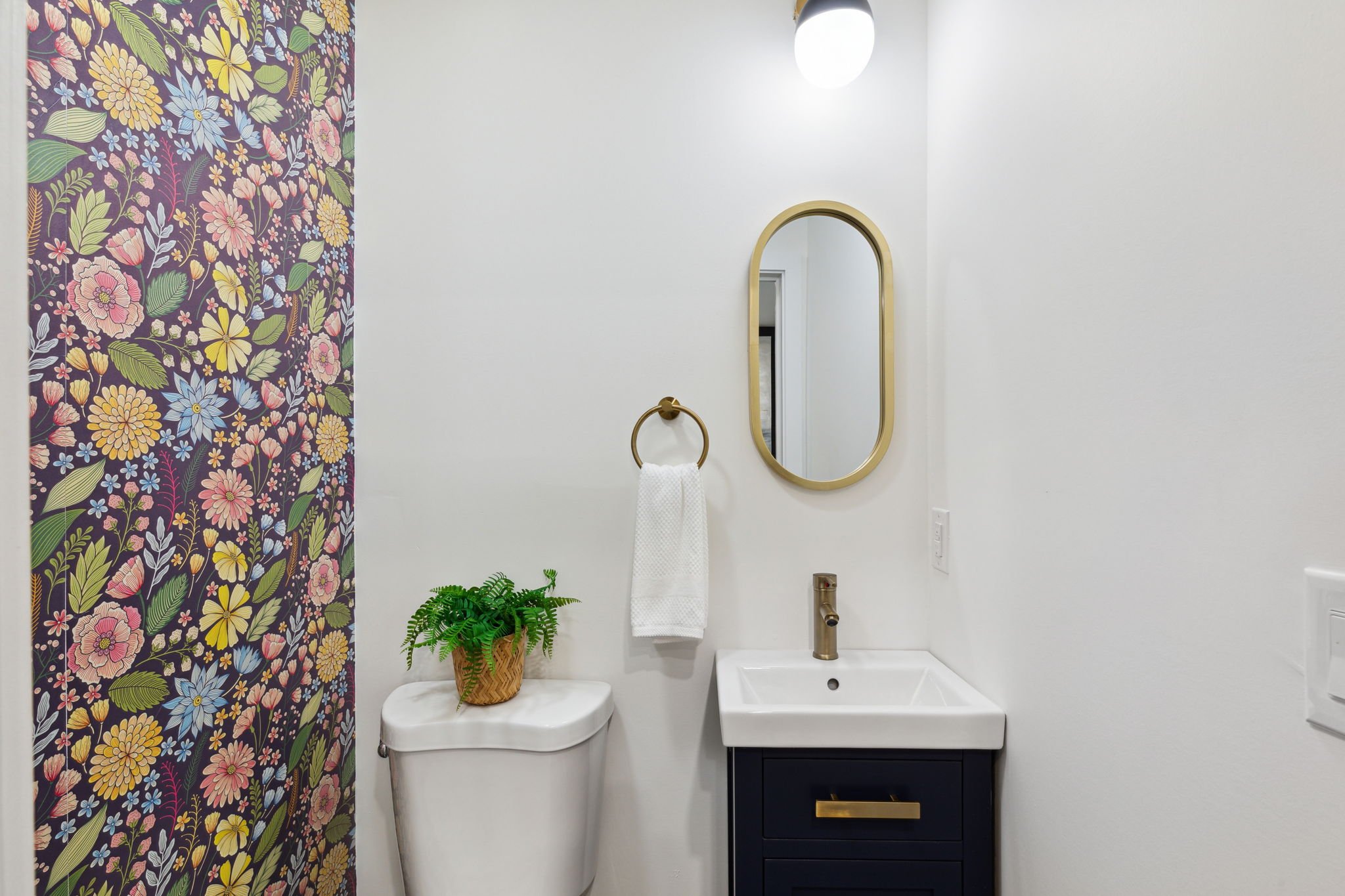 27-web-or-mls-2246-taggert-st.jpg