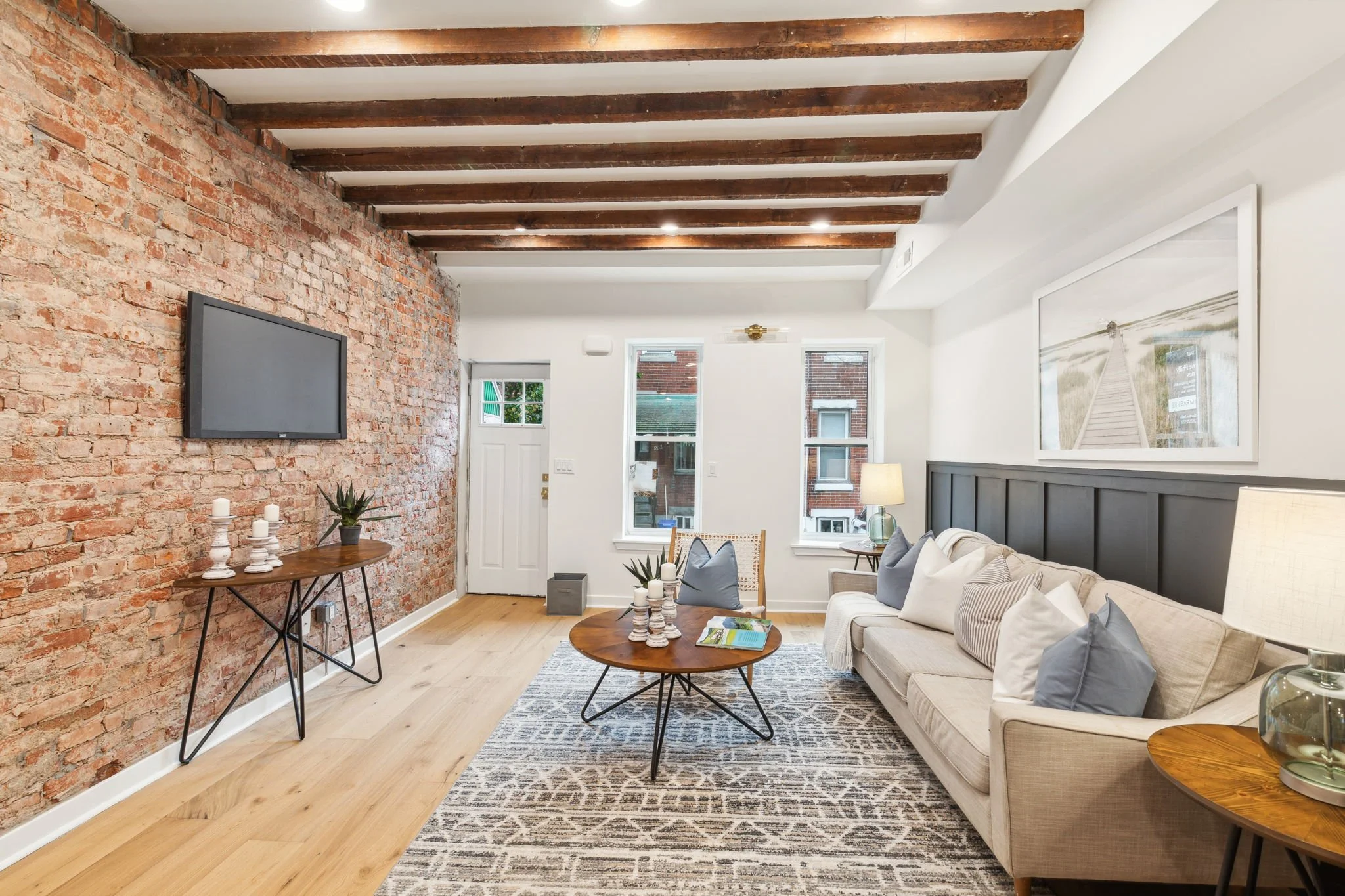 22-web-or-mls-1813-s-rosewood-st.jpg