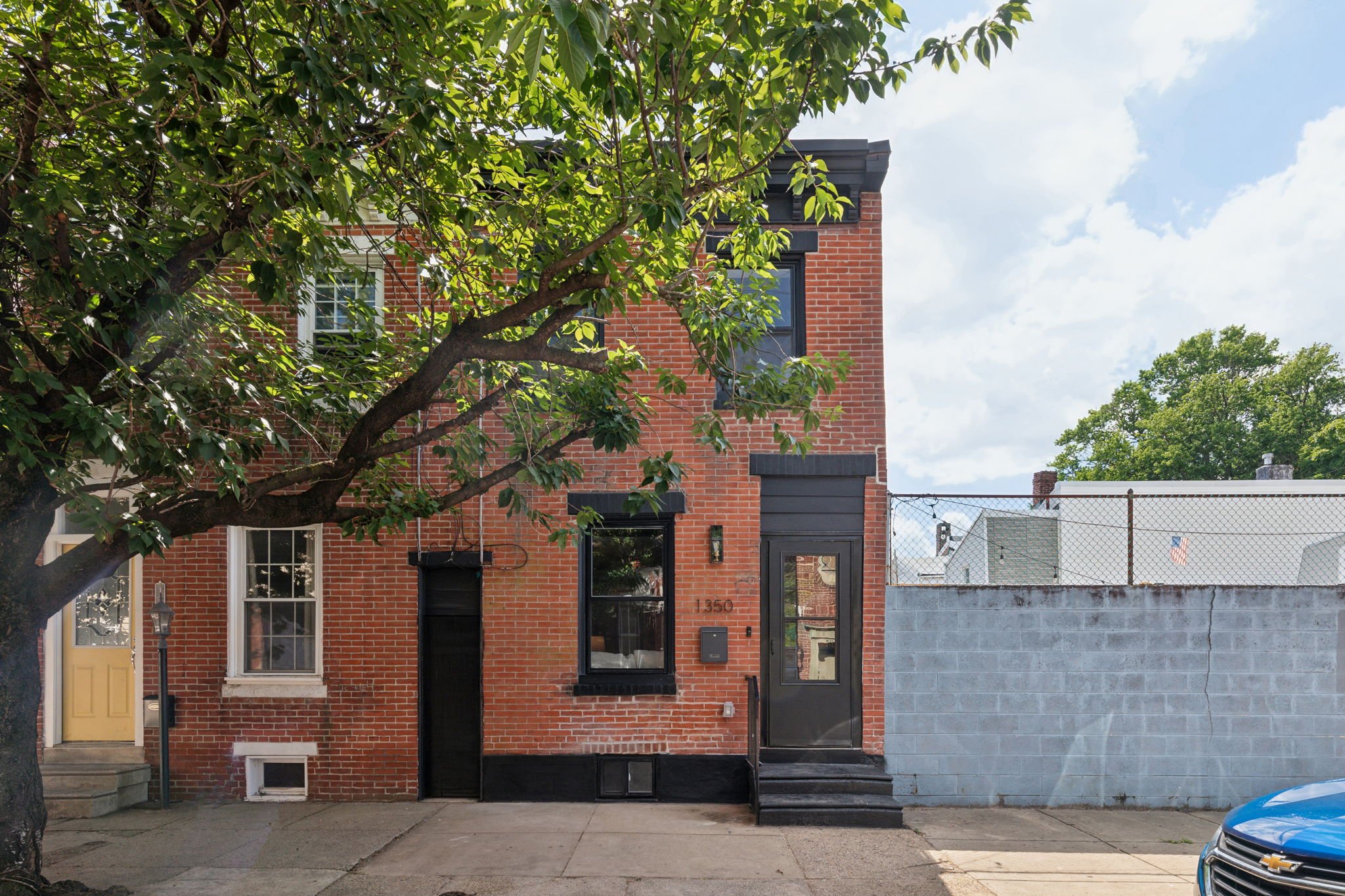 3-web-or-mls-1350-e-montgomery-ave.jpg