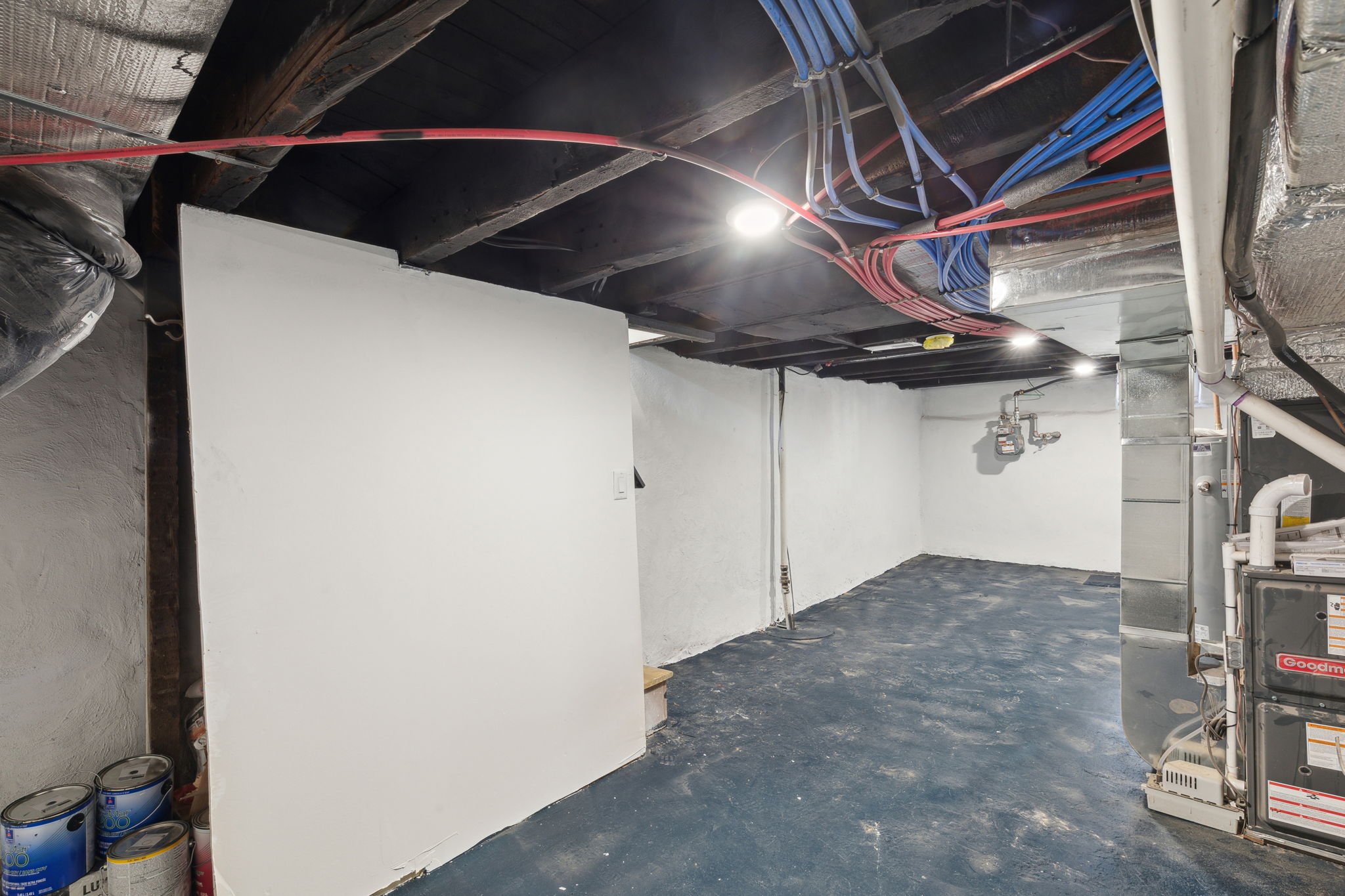29-web-or-mls-1350-e-montgomery-ave.jpg