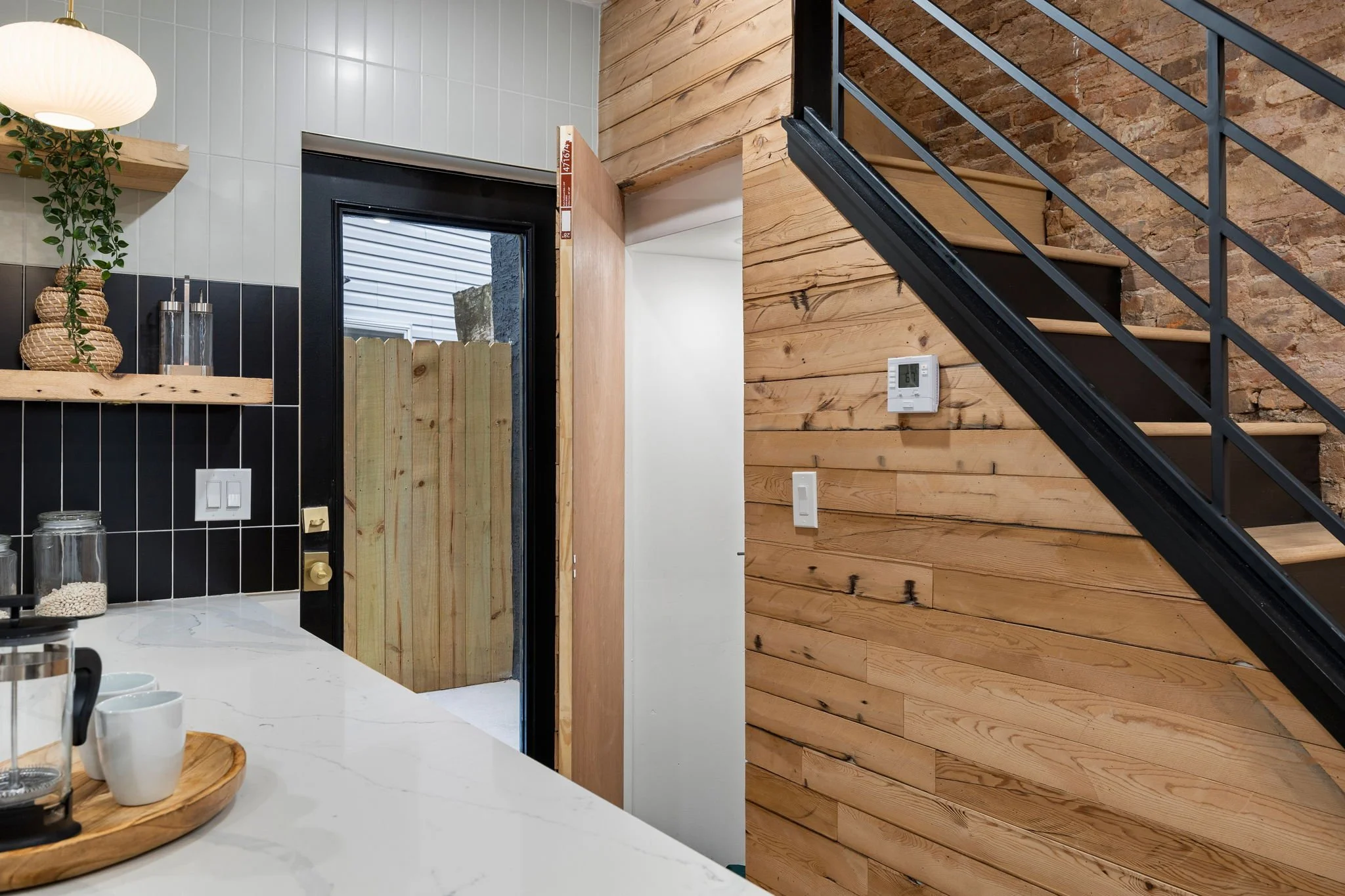 19-web-or-mls-1613-n-lawrence-st.jpg