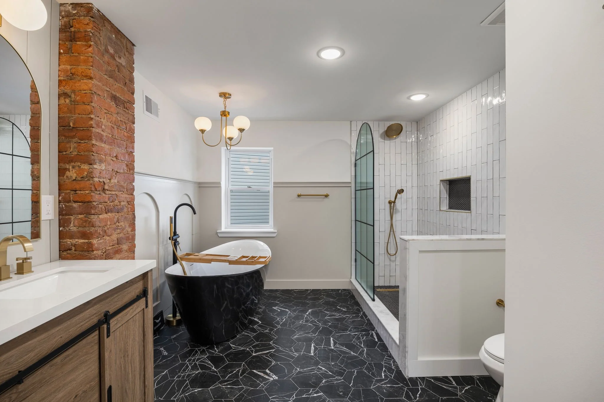 31-web-or-mls-1613-n-lawrence-st.jpg