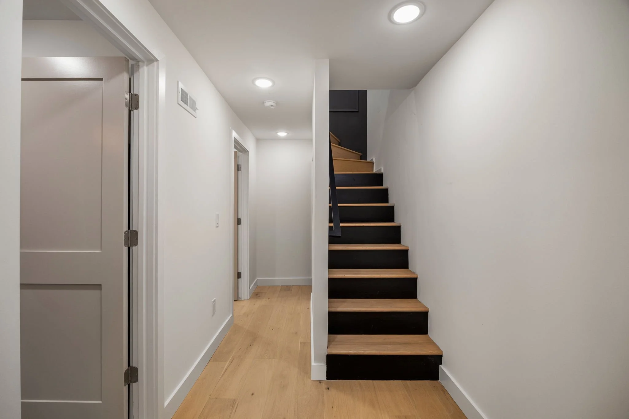 39-web-or-mls-1613-n-lawrence-st.jpg