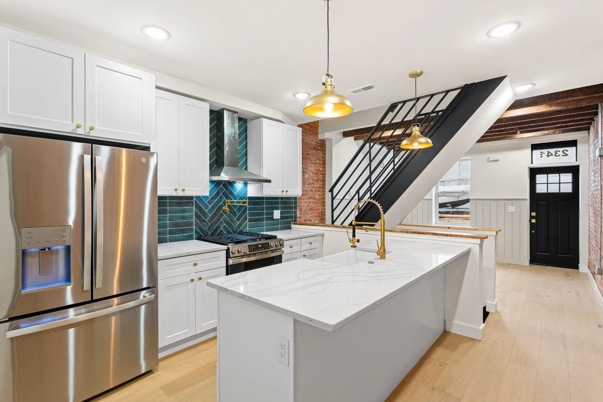 2341 Belgrade St-Full-3.jpg