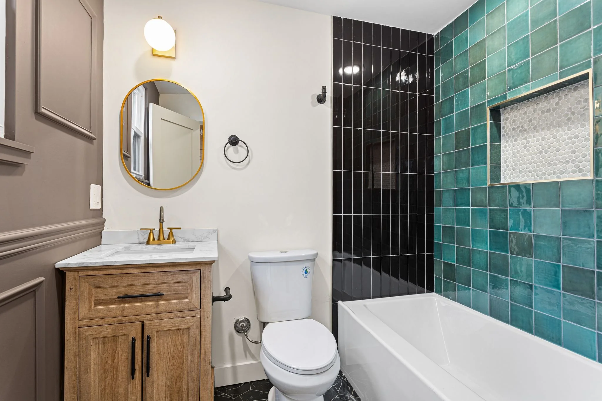 2341 Belgrade St-Full-7.jpg