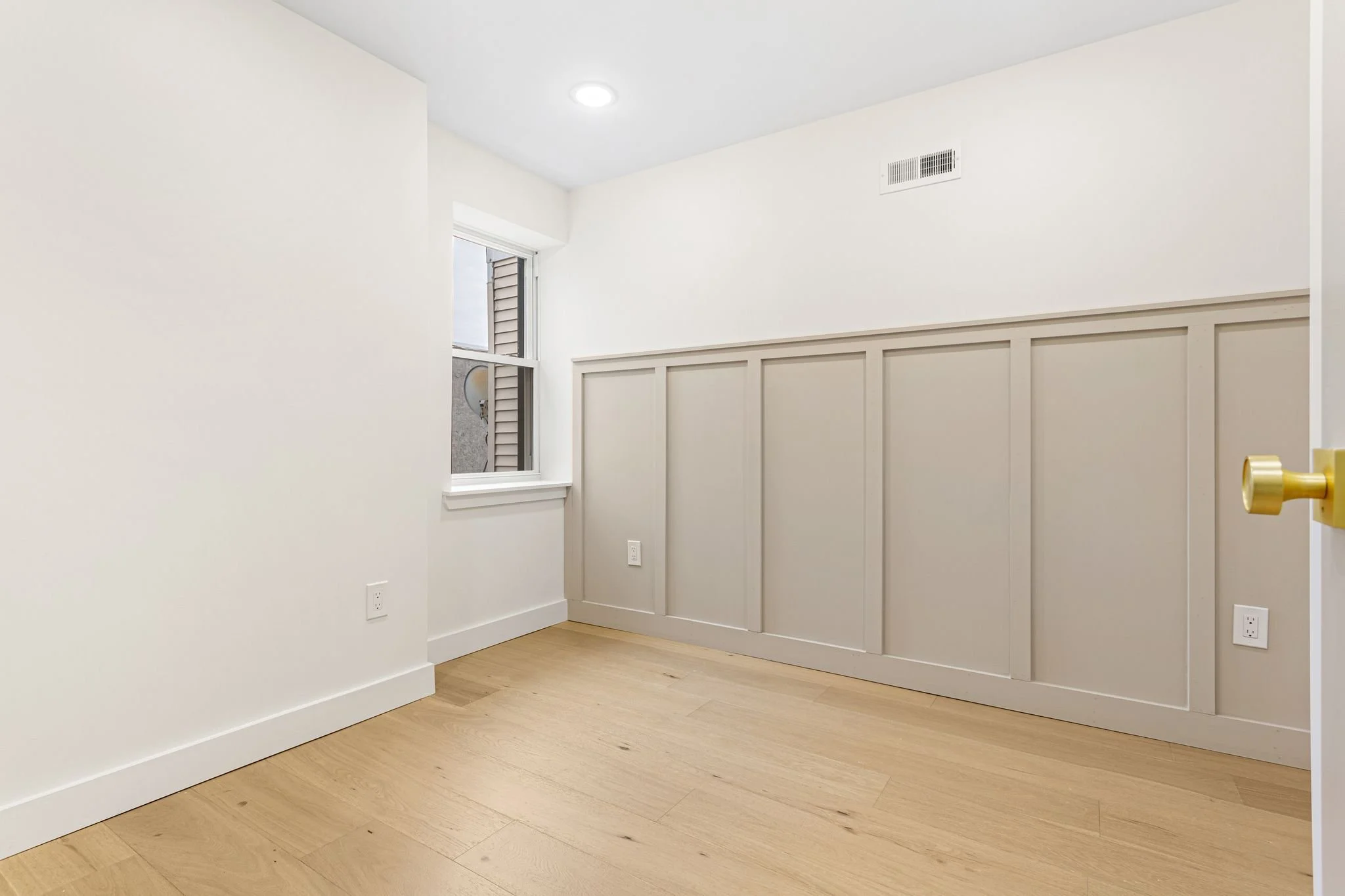 2341 Belgrade St-Full-10.jpg