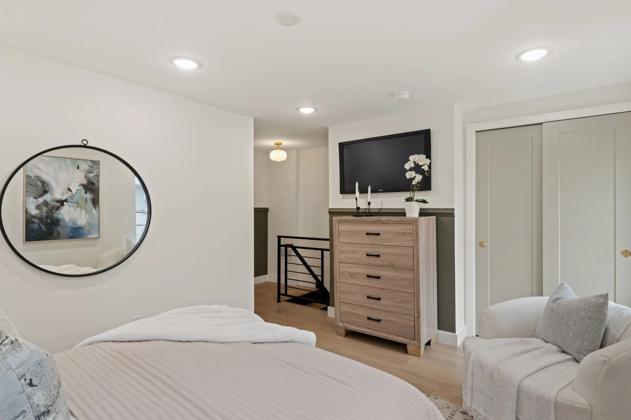 38-web-or-mls-1530-n-lawrence-st.jpg