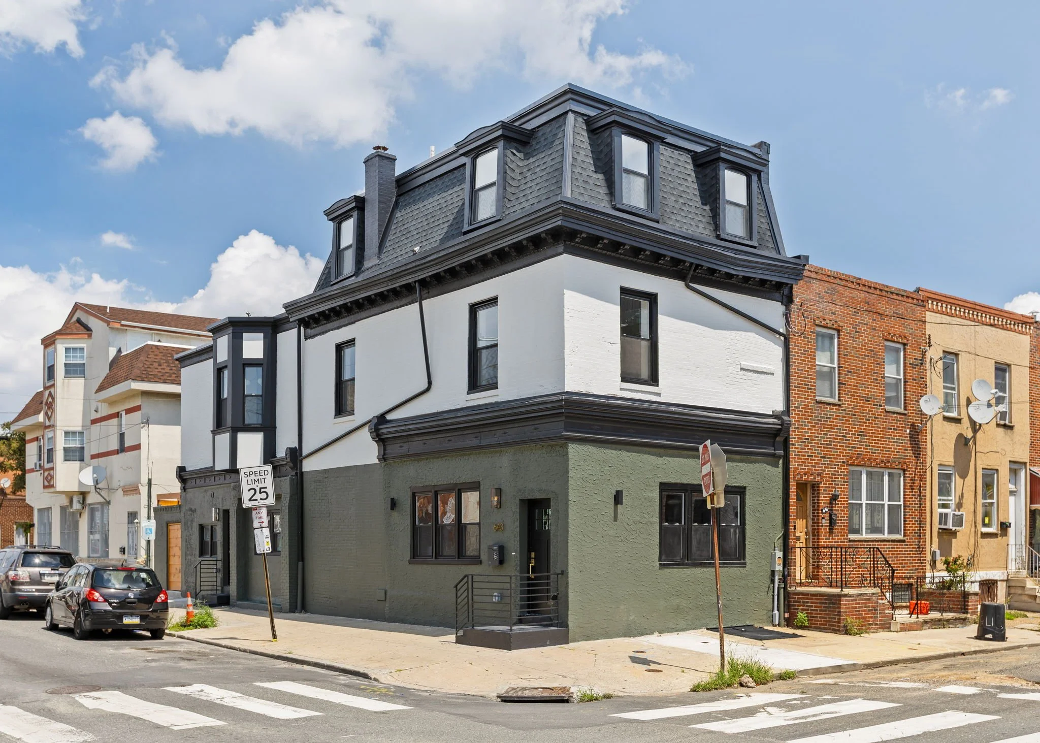 1-web-or-mls-643-moore-st.jpg