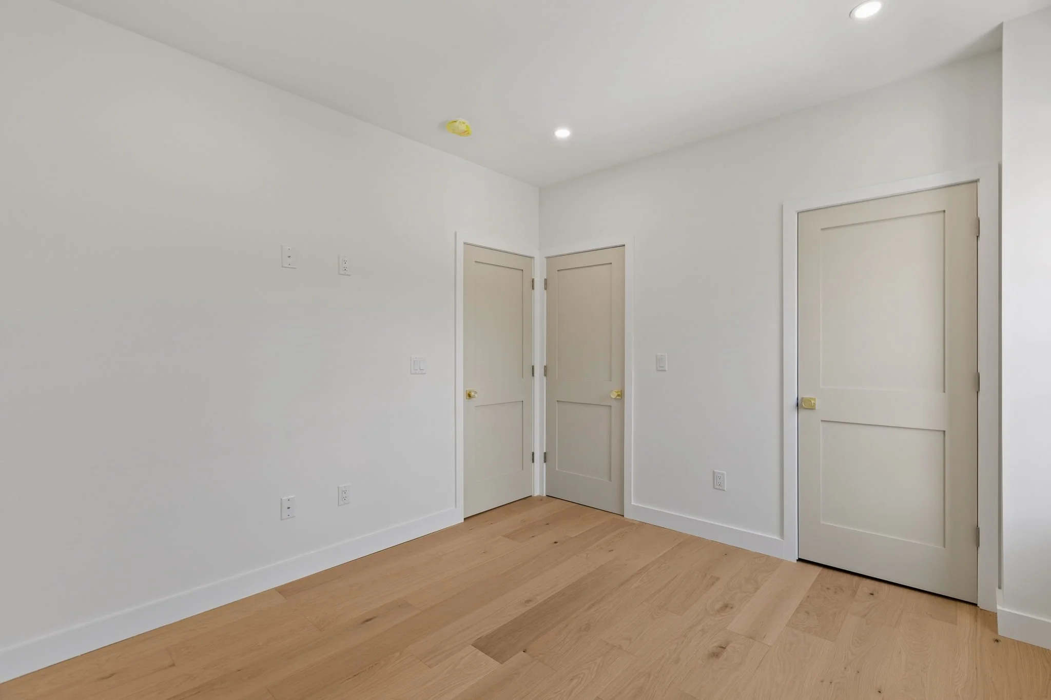 46-web-or-mls-643-moore-st.jpg