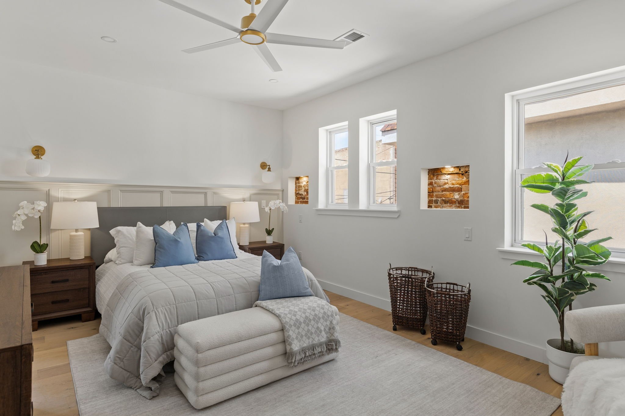 53-web-or-mls-643-moore-st.jpg