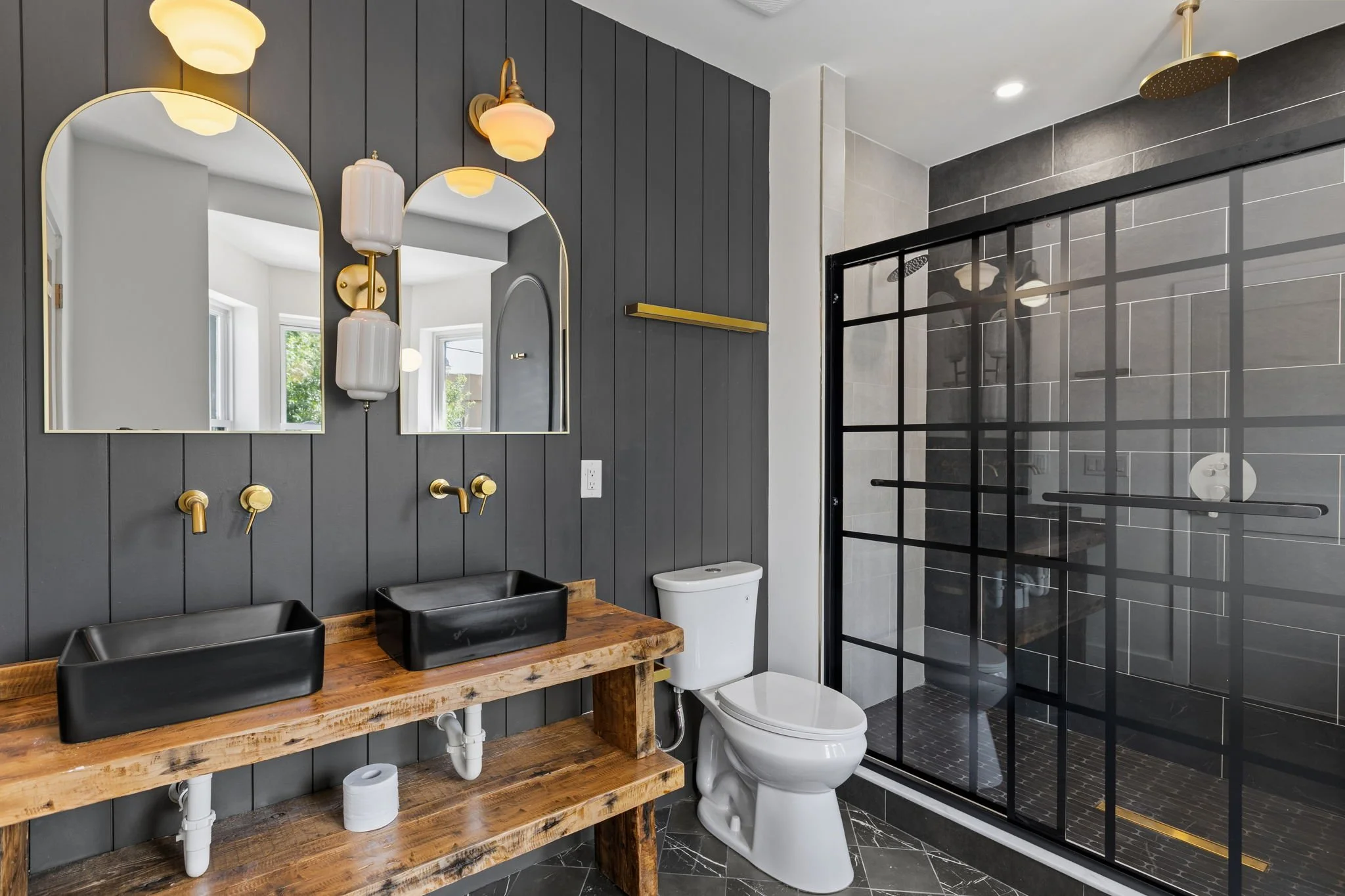 58-web-or-mls-643-moore-st.jpg